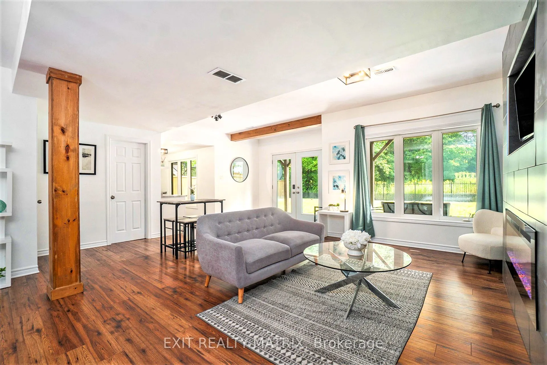 89 South Indian Drive