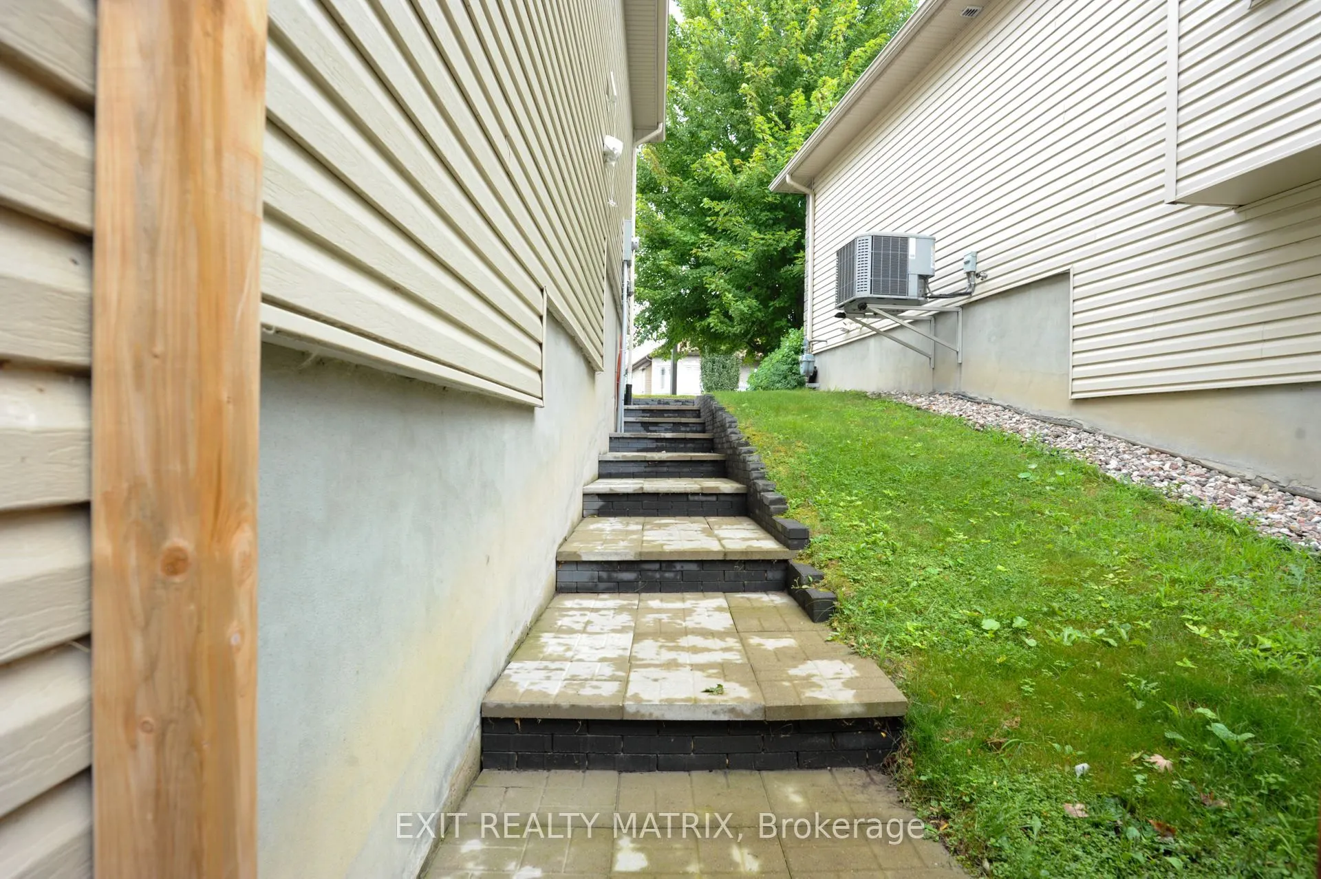 89 South Indian Drive