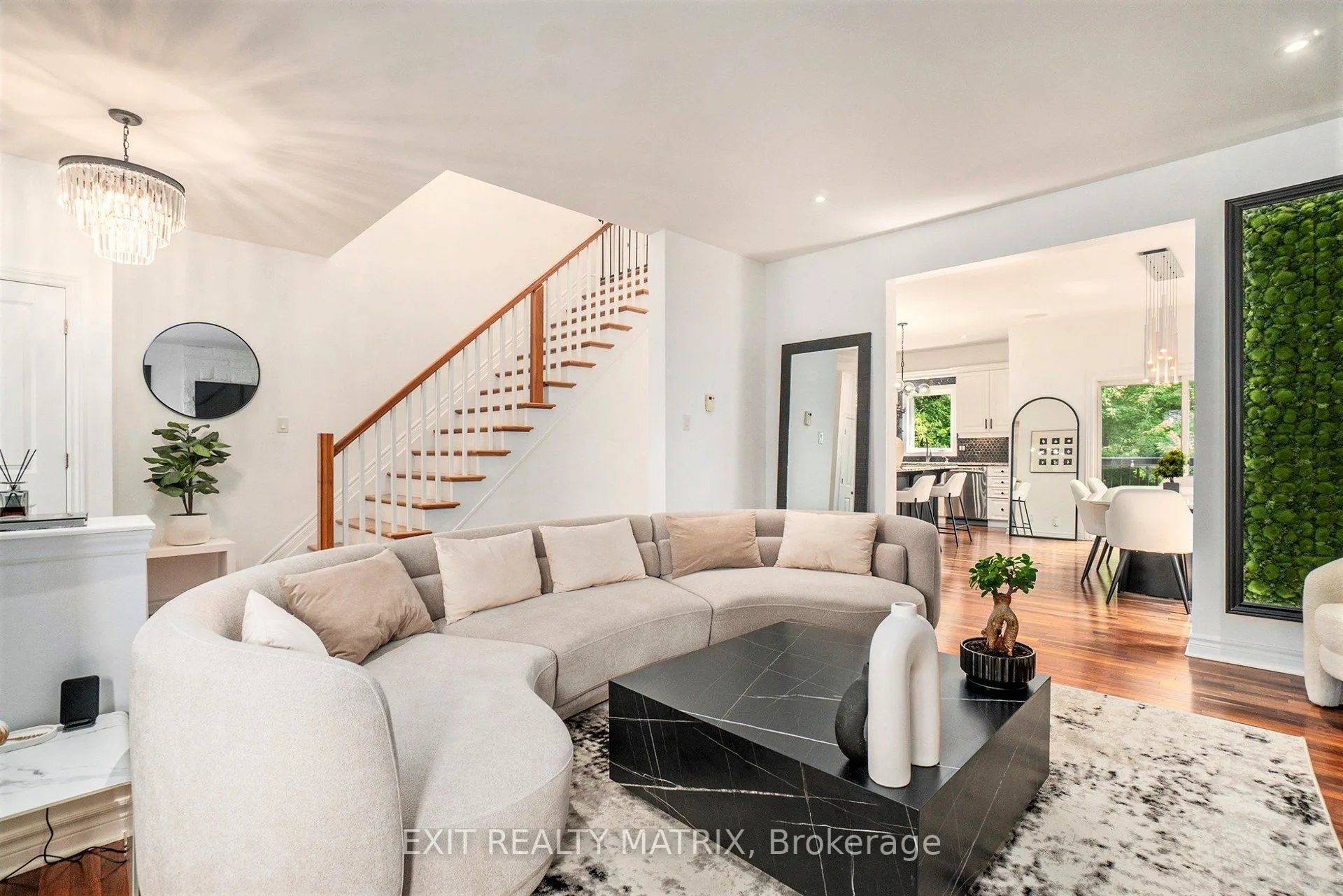 89 South Indian Drive