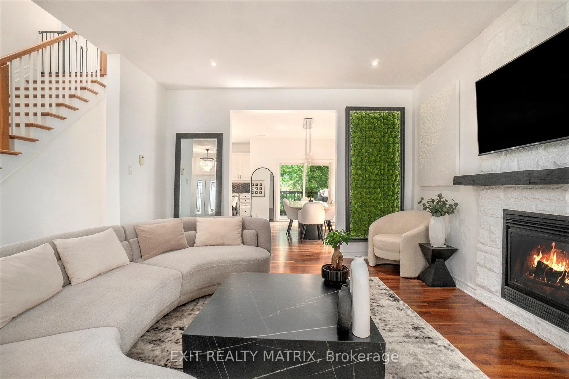 89 South Indian Drive