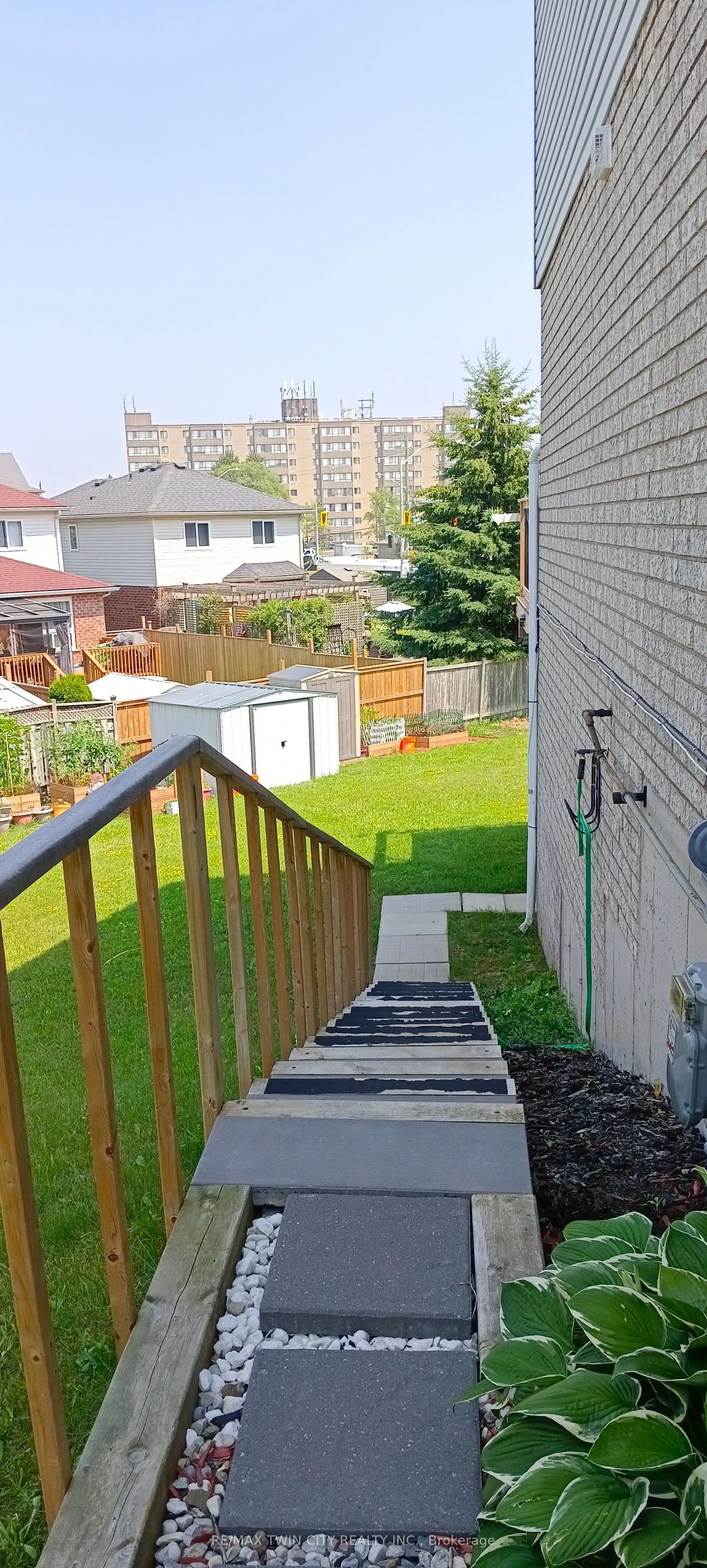 28 Golden  Terrace Court
