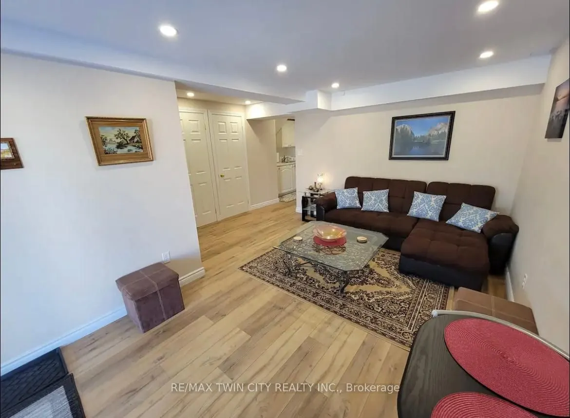 28 Golden  Terrace Court