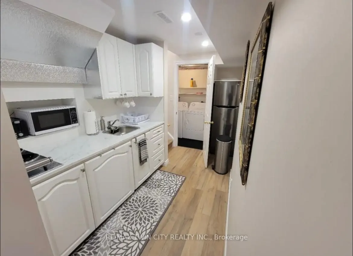 28 Golden  Terrace Court