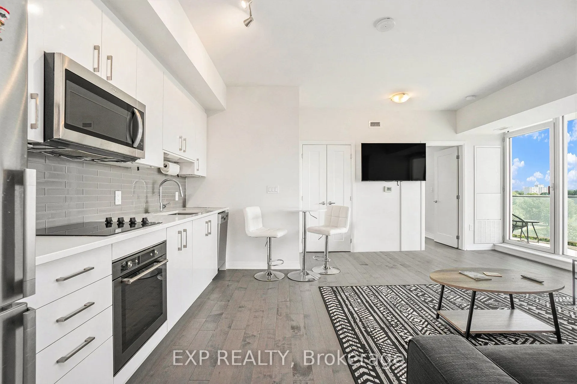 805 Carling Avenue, #907