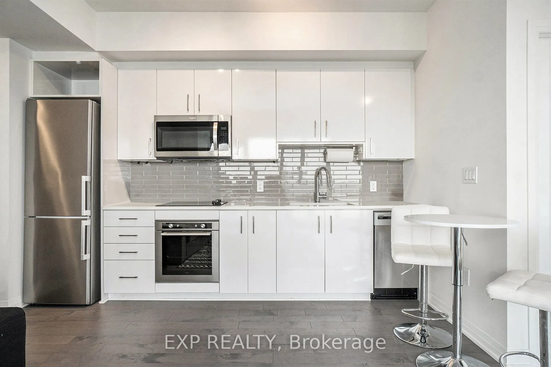 805 Carling Avenue, #907