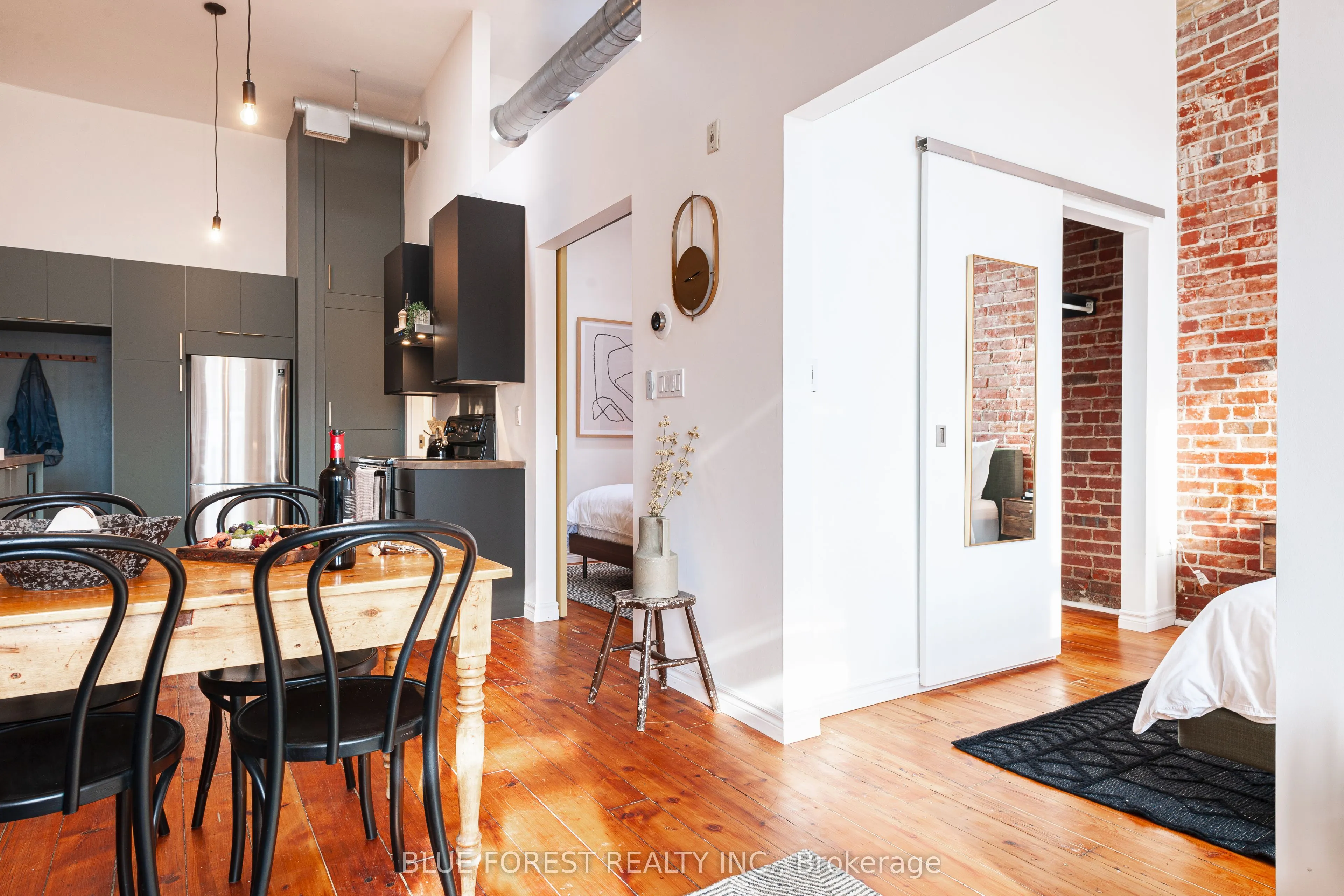 64 Wellington Street, #302