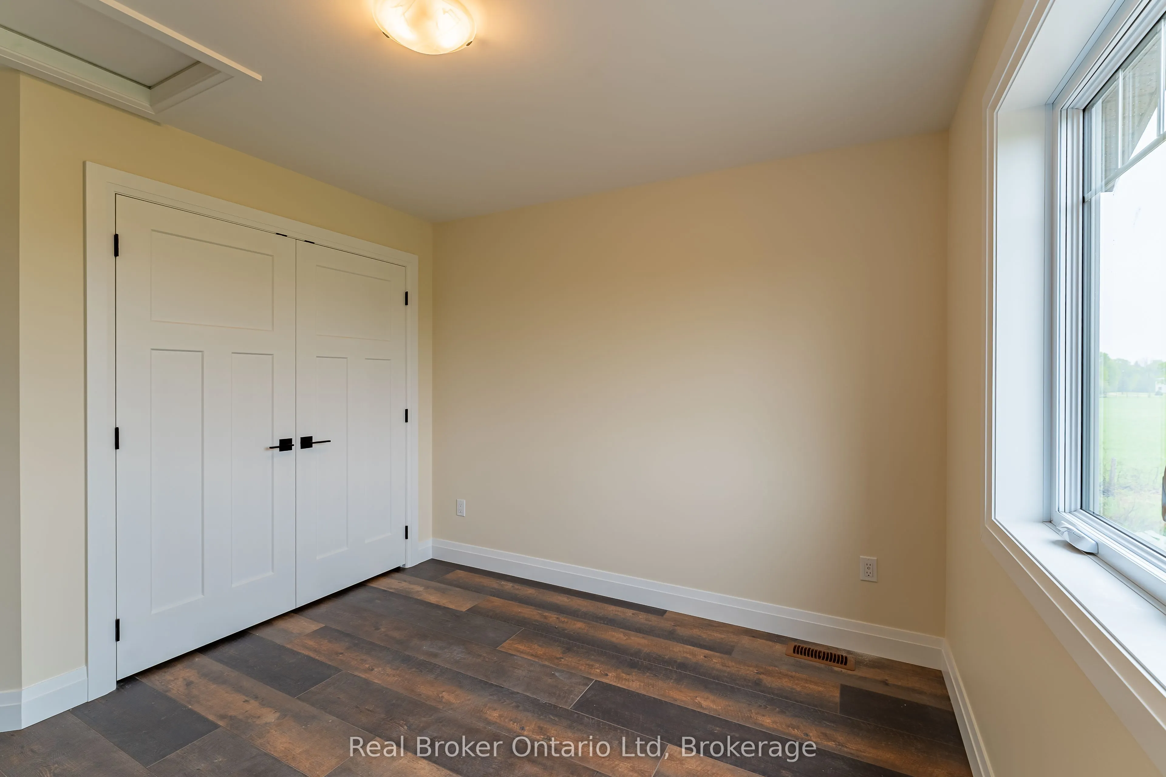 397600 10th Concession Road