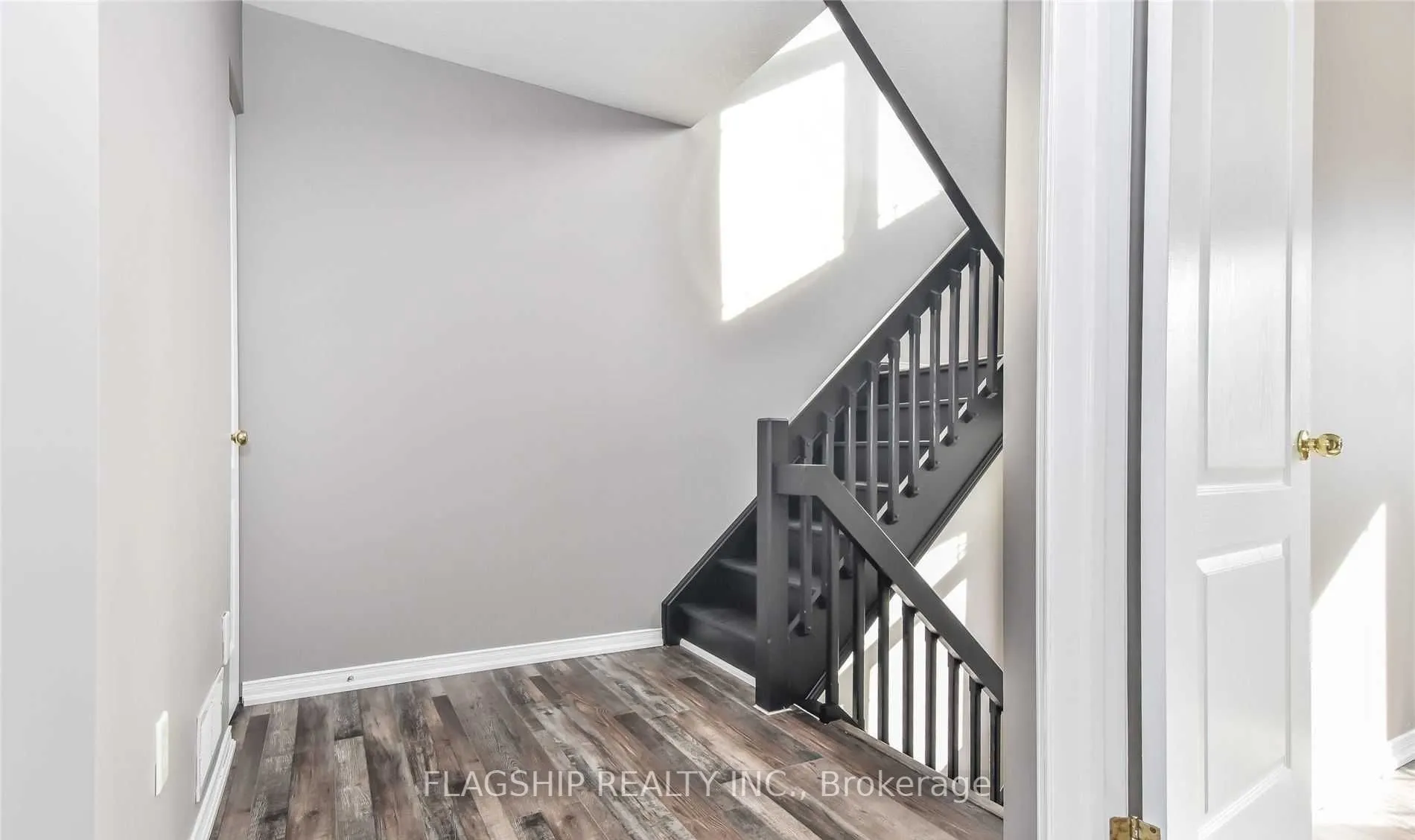 14 Bruce Street, #18