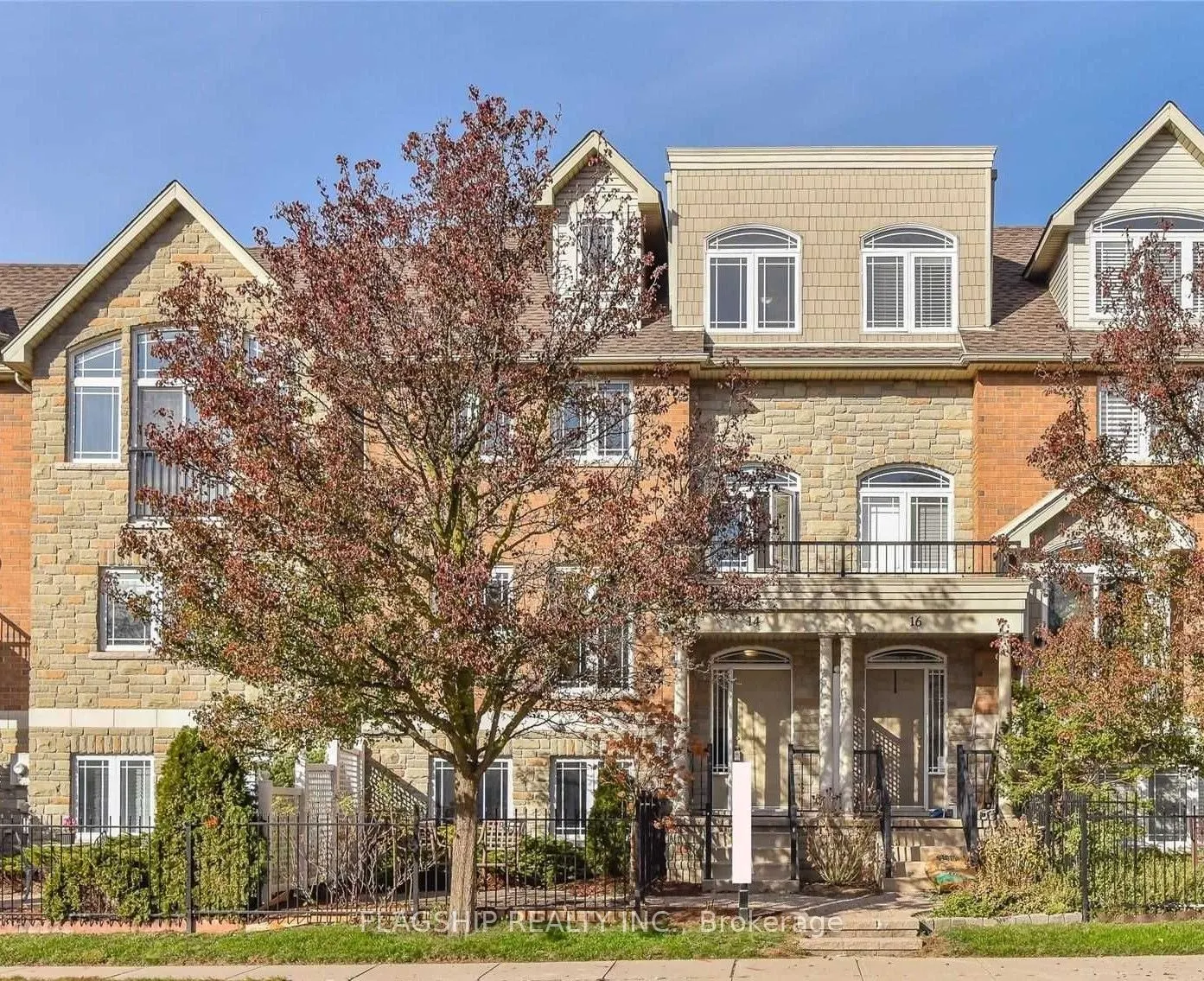 14 Bruce Street, #18