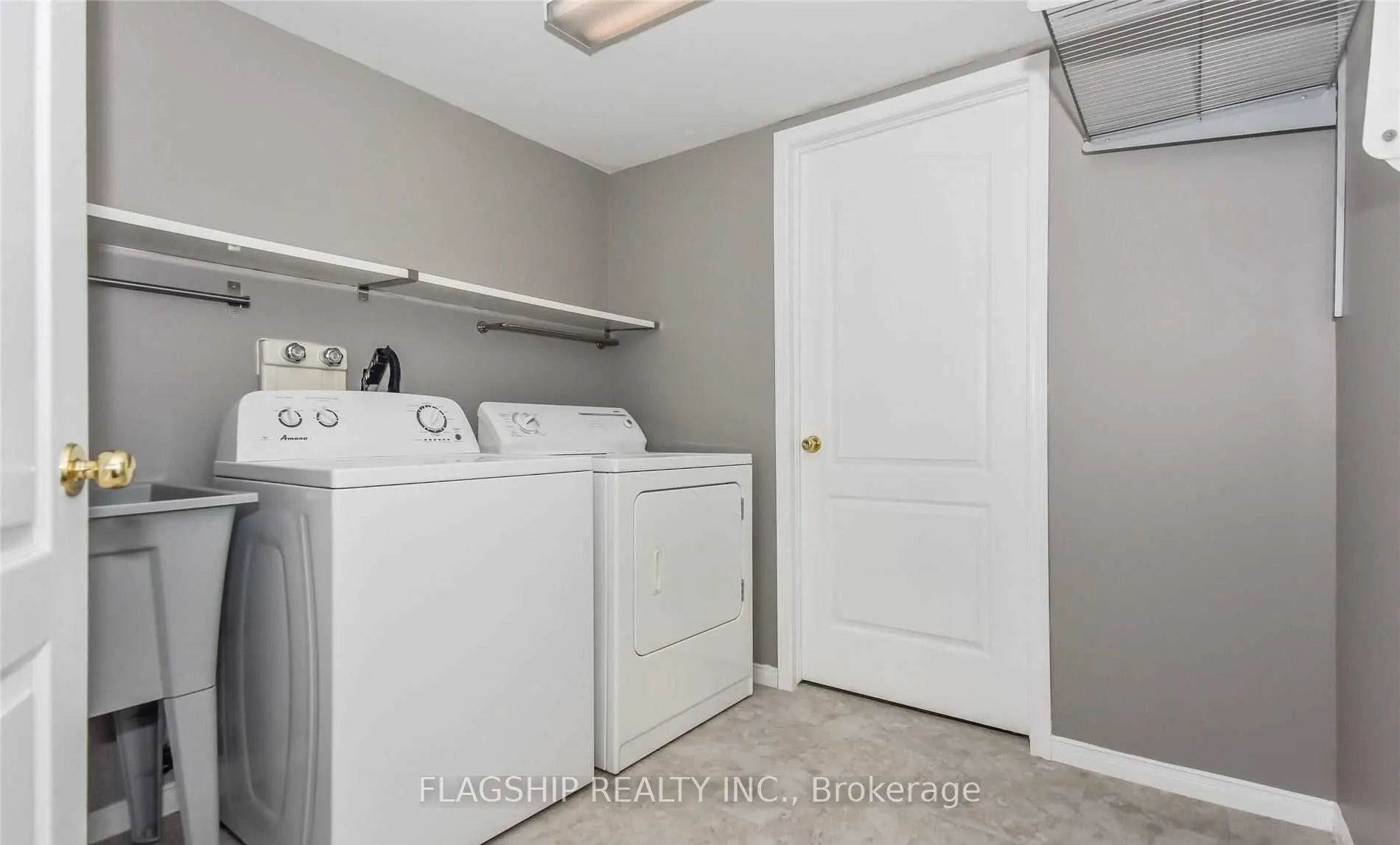 14 Bruce Street, #18