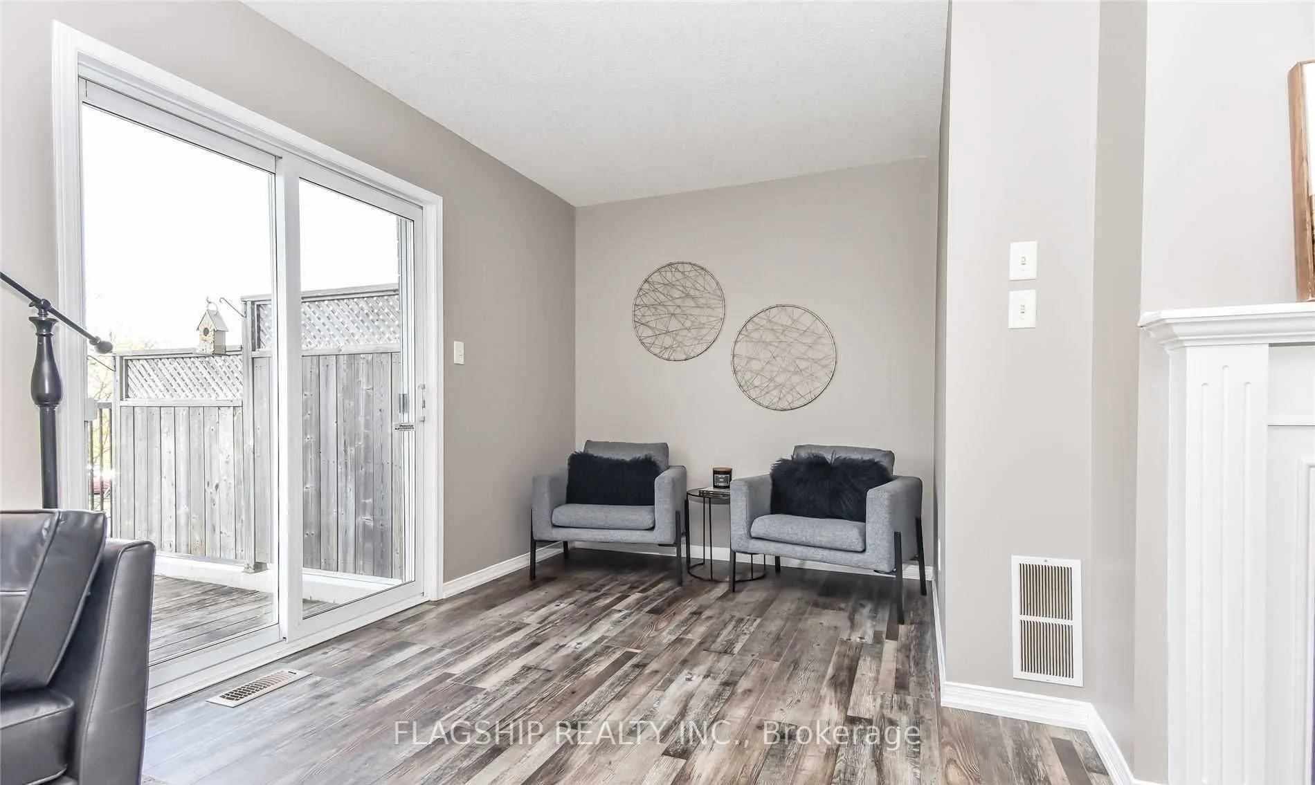 14 Bruce Street, #18