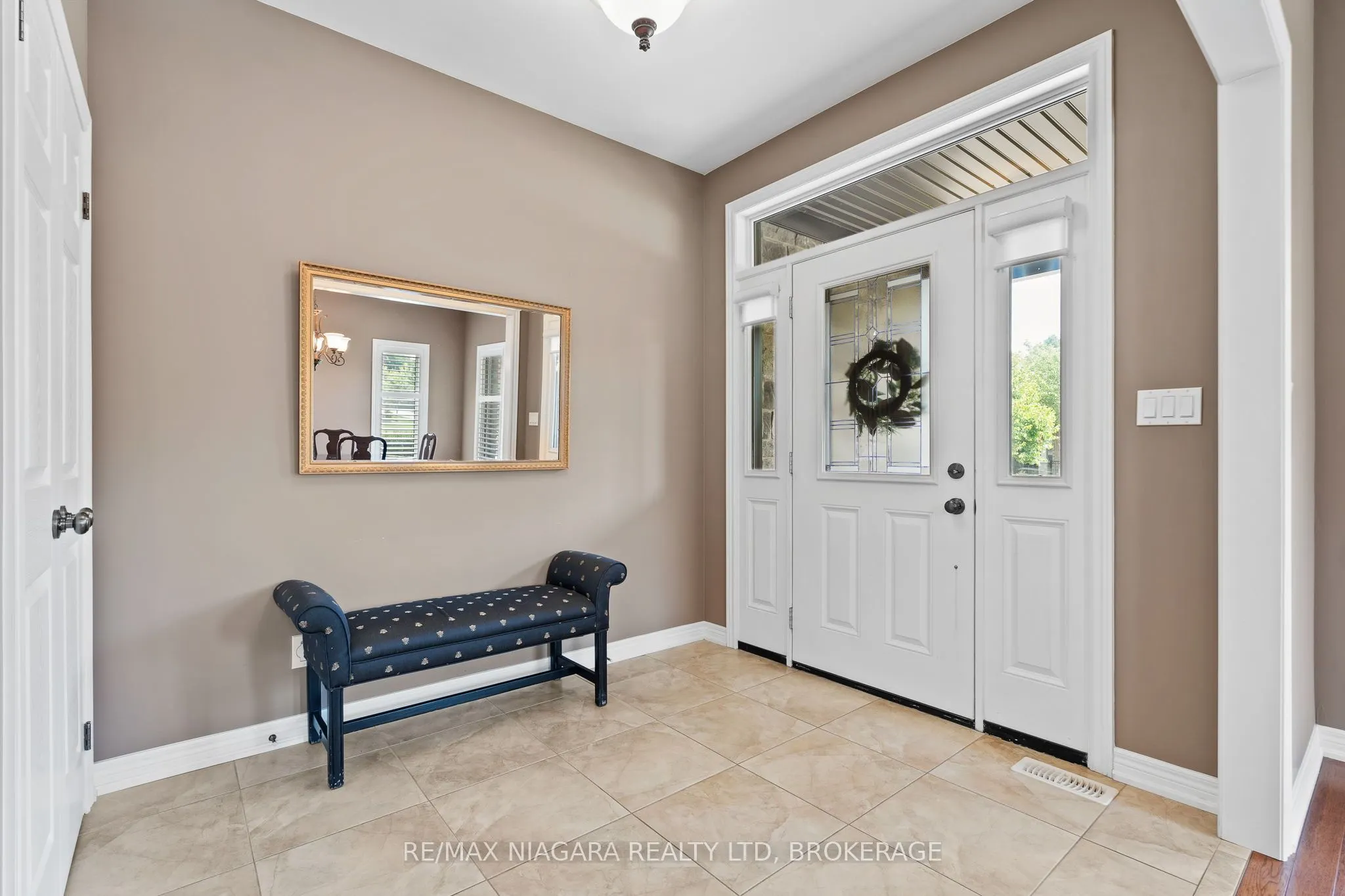 23 GORING Way