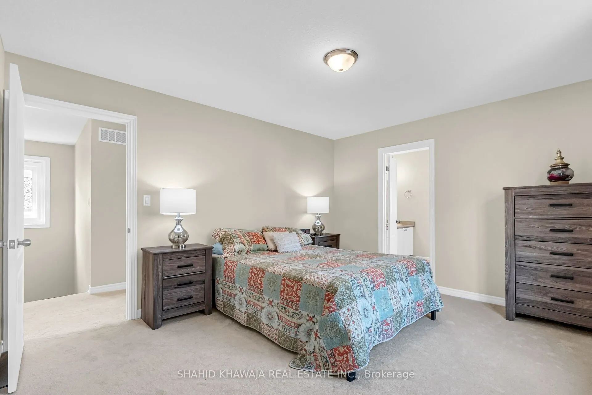 38 Woodbine Avenue