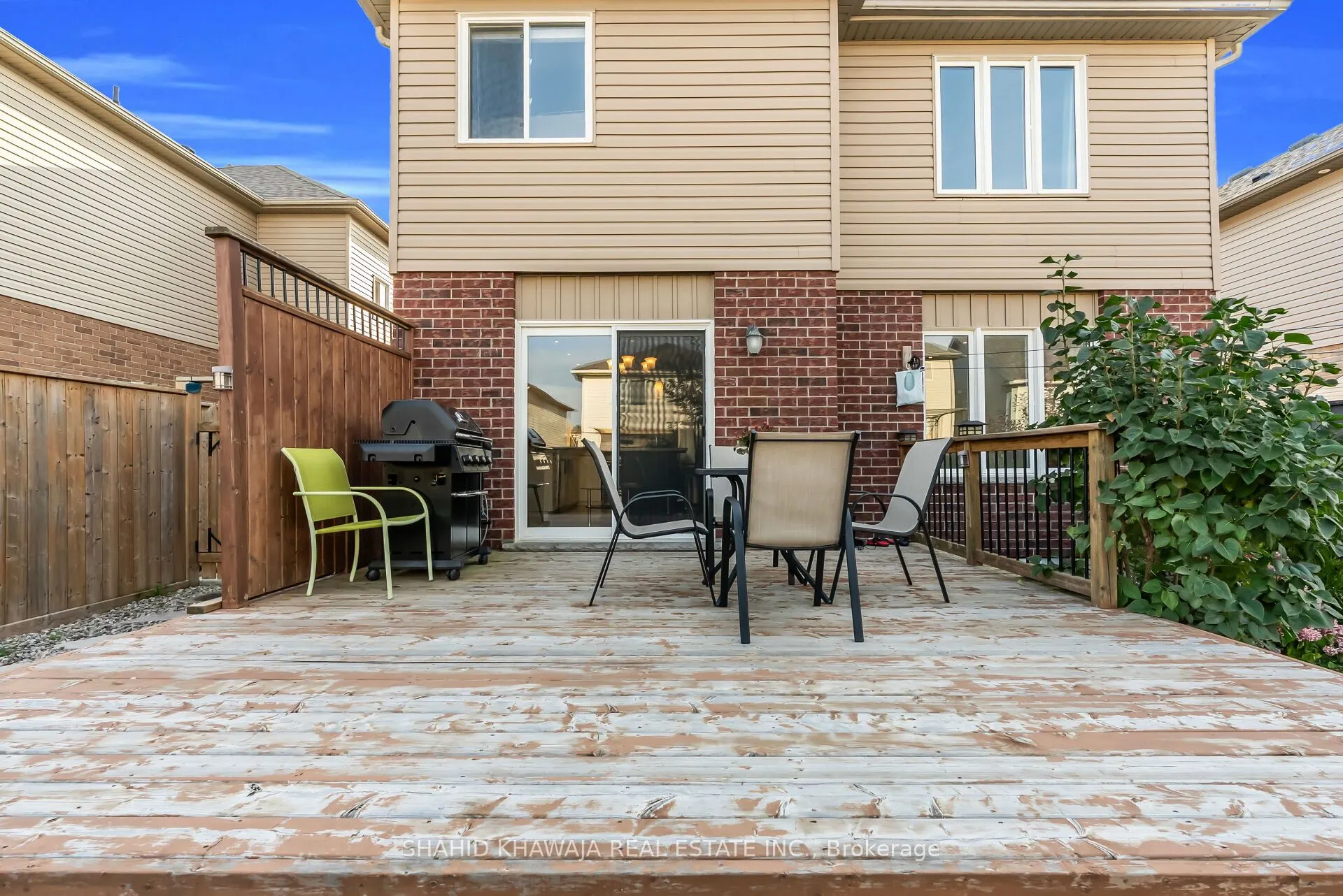 38 Woodbine Avenue