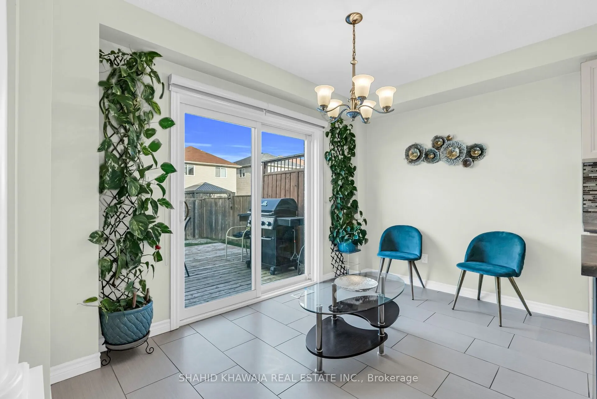 38 Woodbine Avenue
