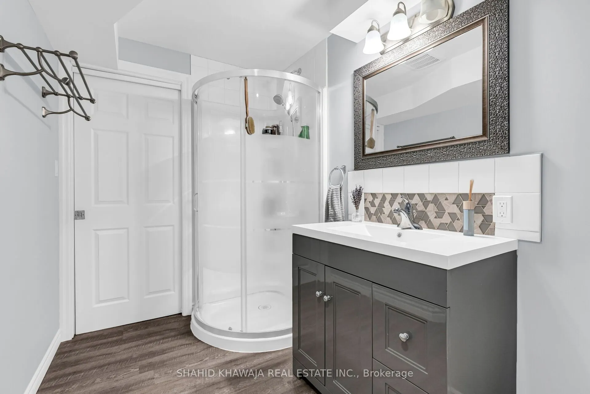 38 Woodbine Avenue