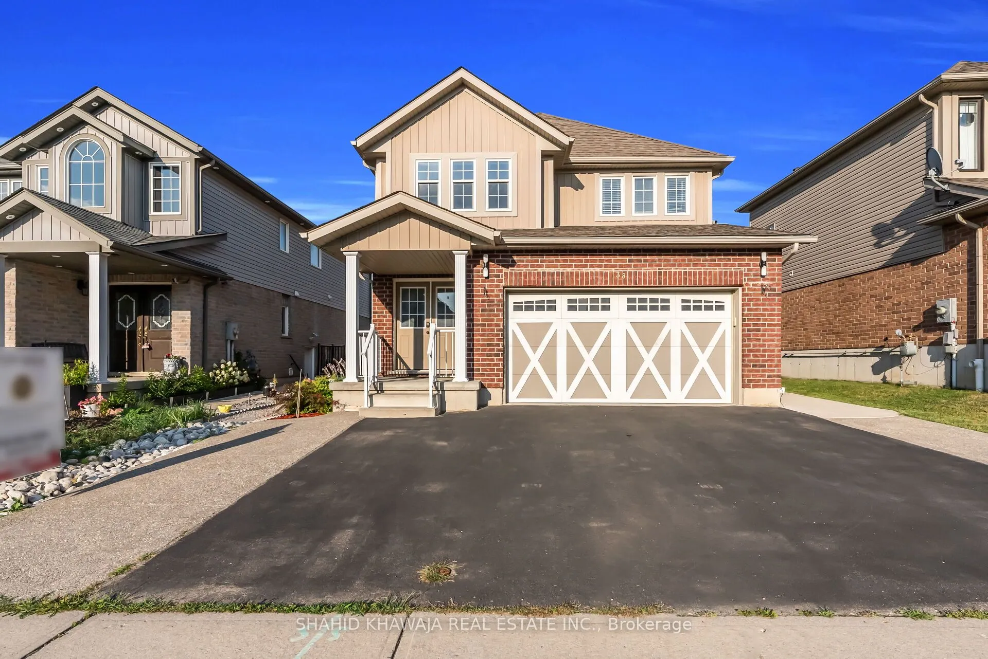 38 Woodbine Avenue