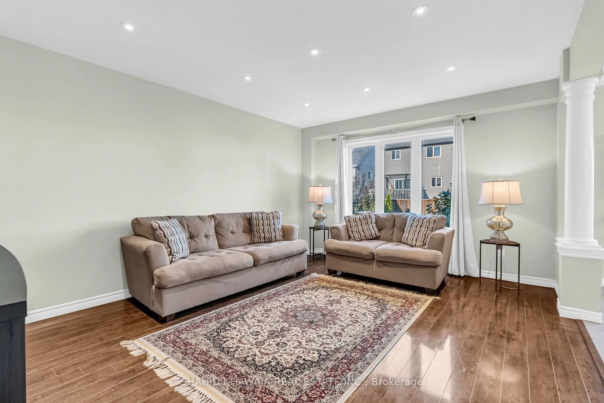 38 Woodbine Avenue