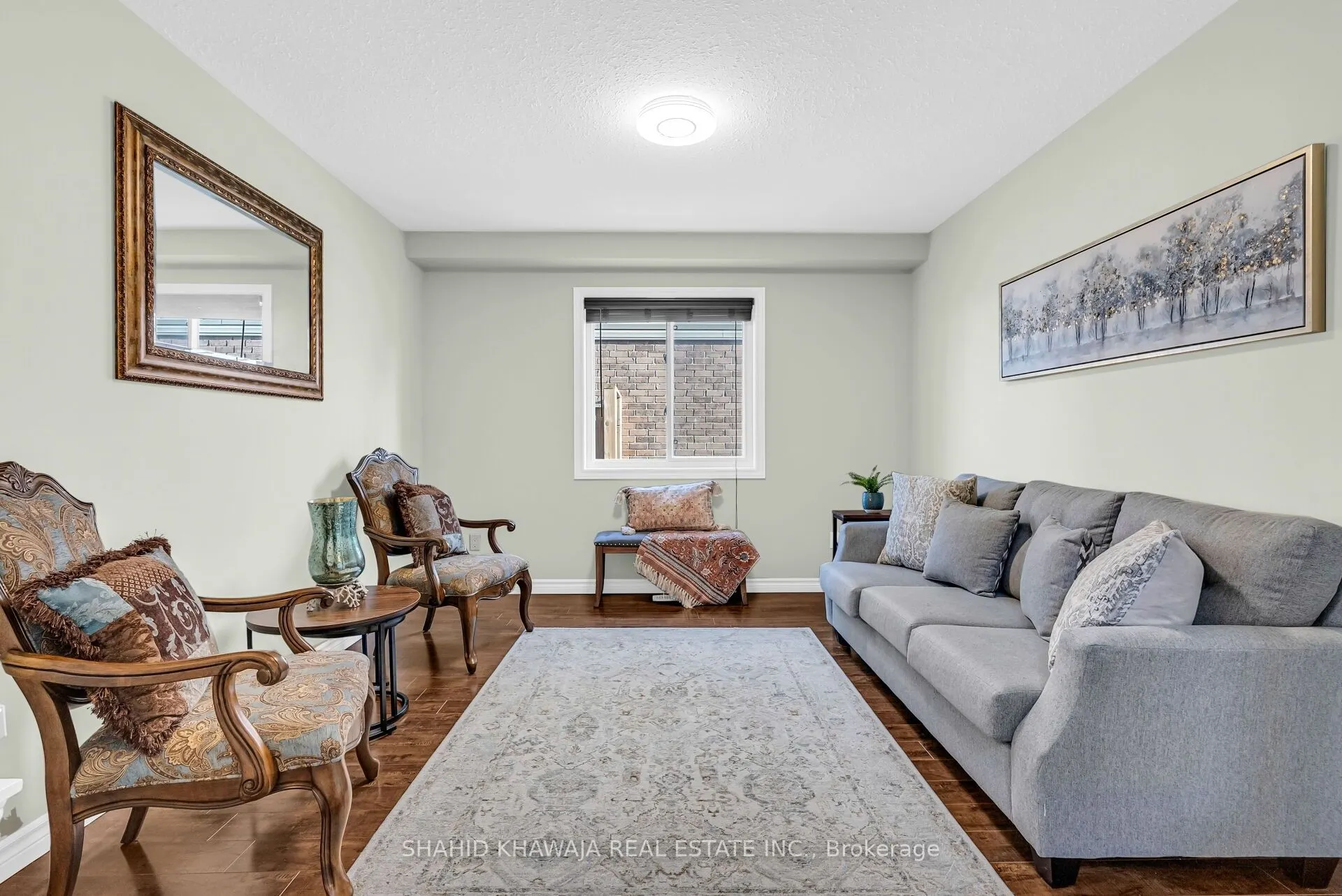 38 Woodbine Avenue