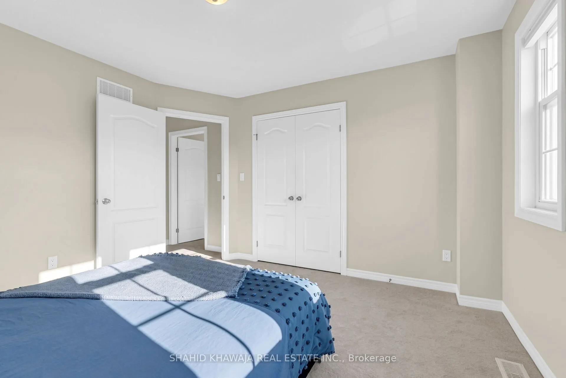 38 Woodbine Avenue