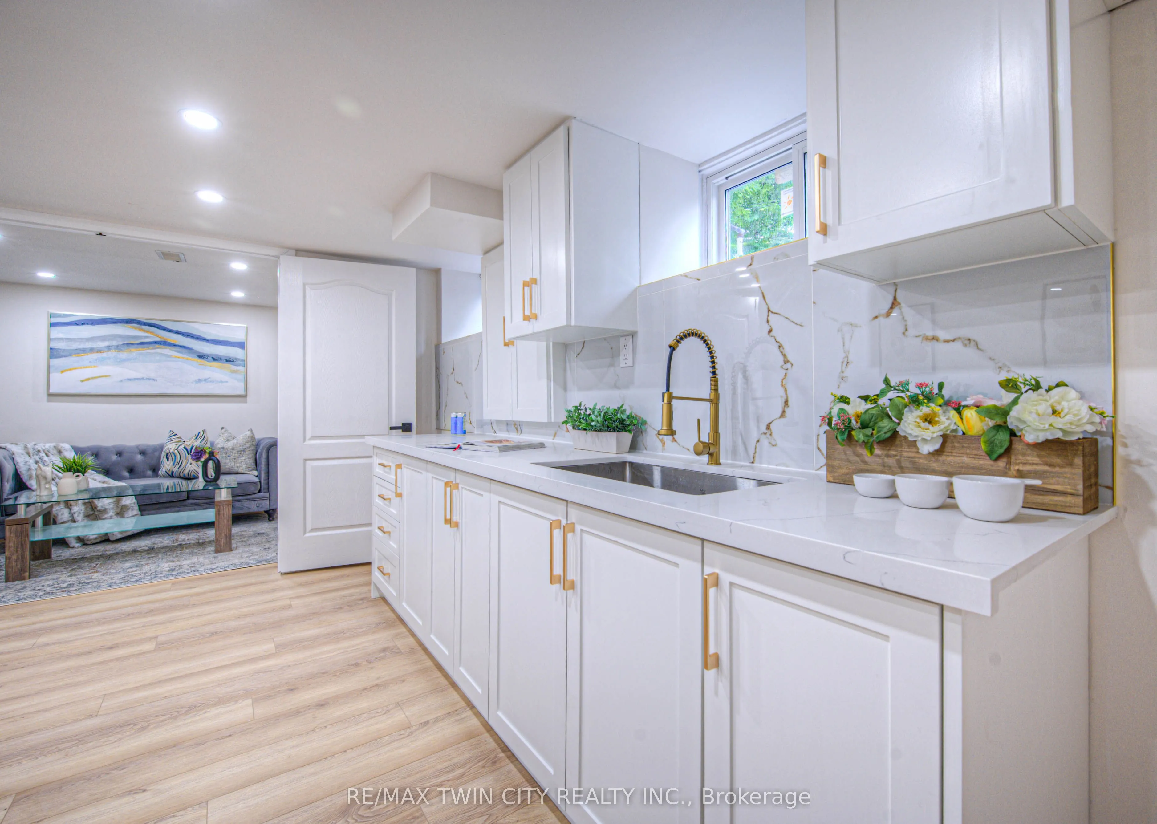 76 Ravine Drive