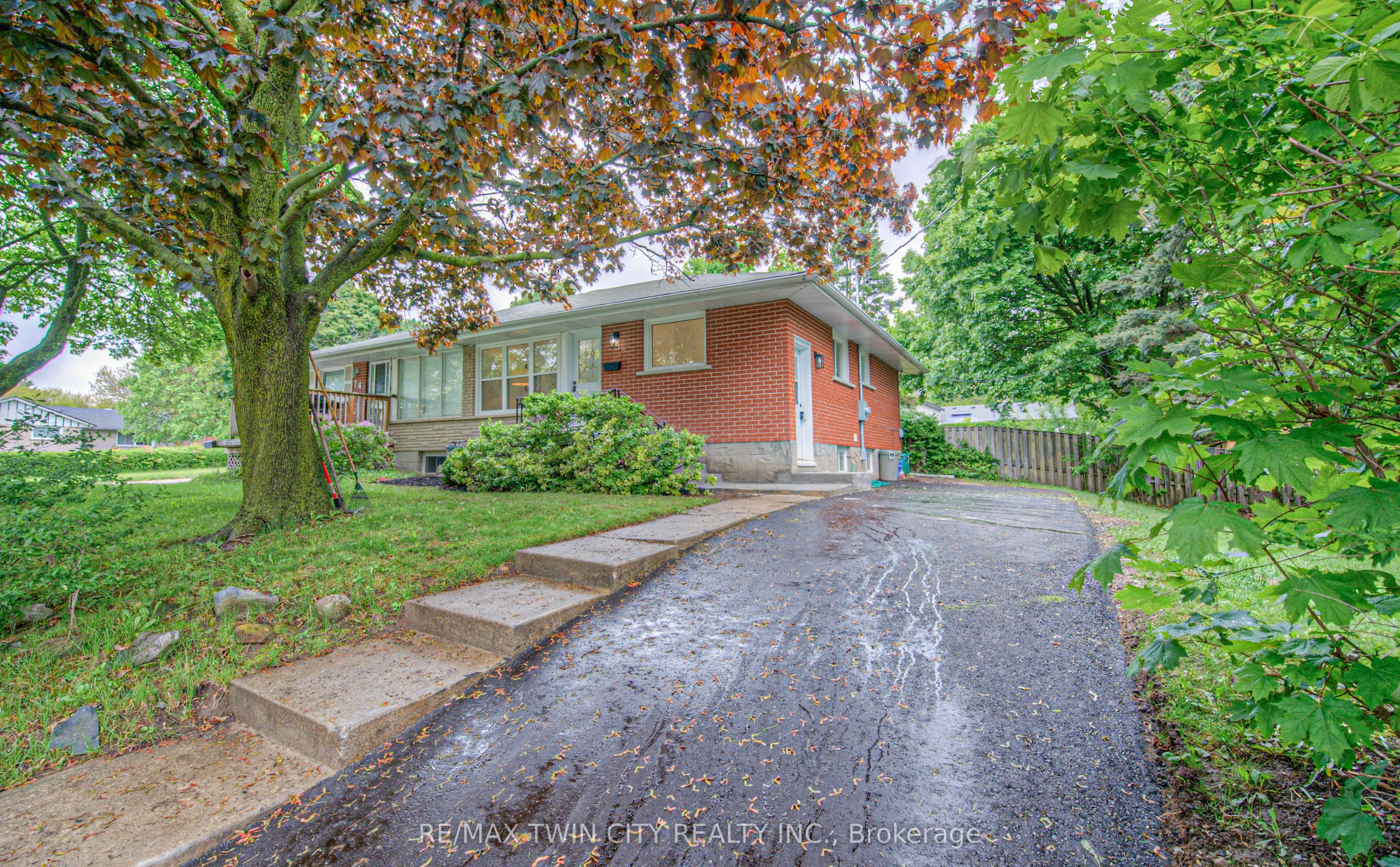 76 Ravine Drive