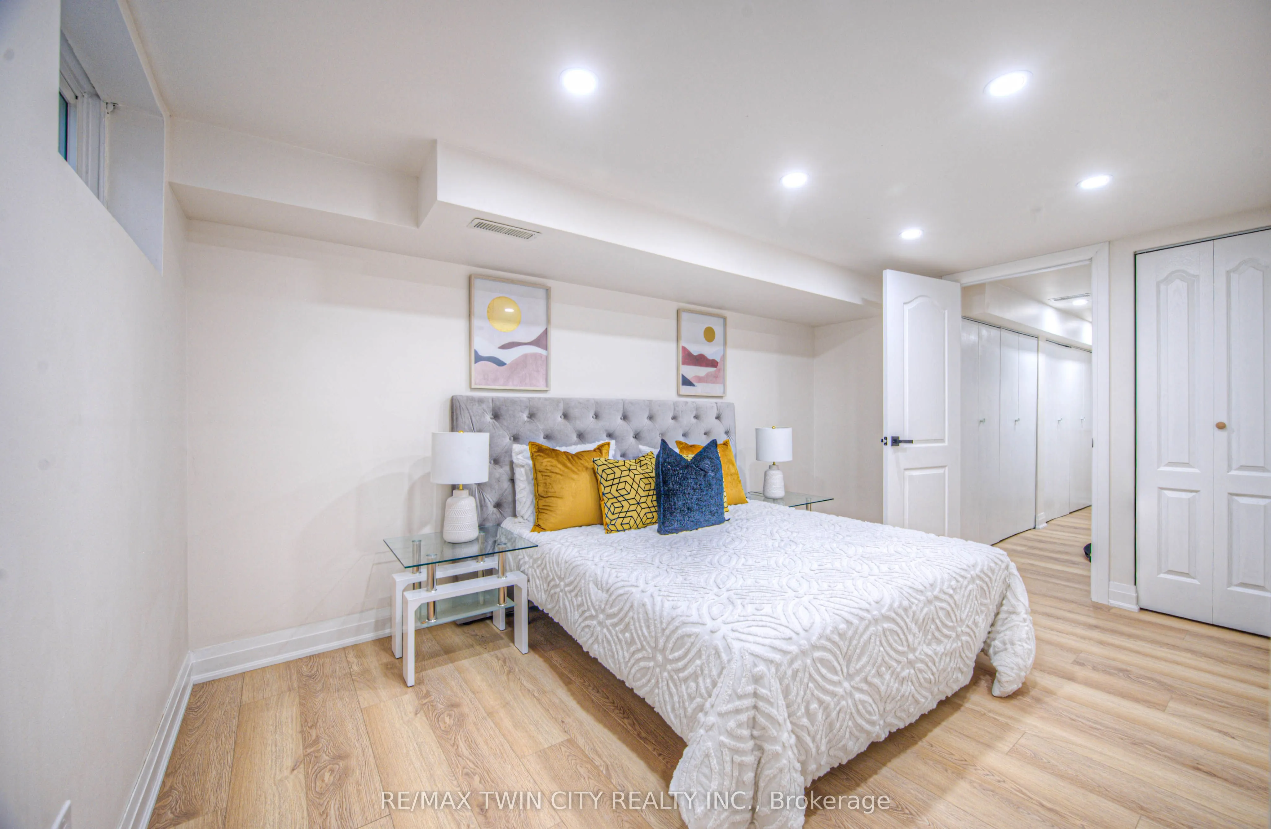 76 Ravine Drive