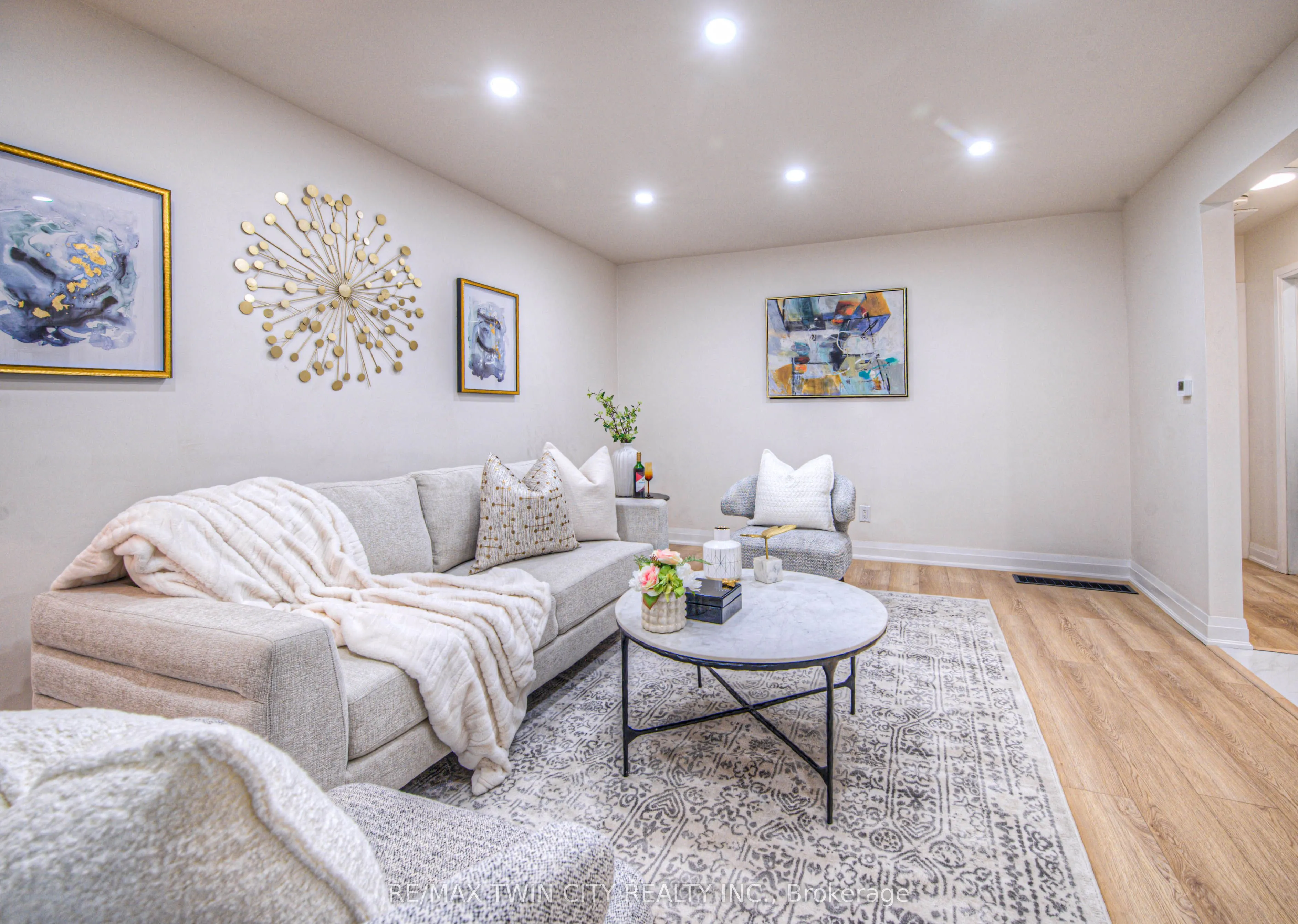 76 Ravine Drive