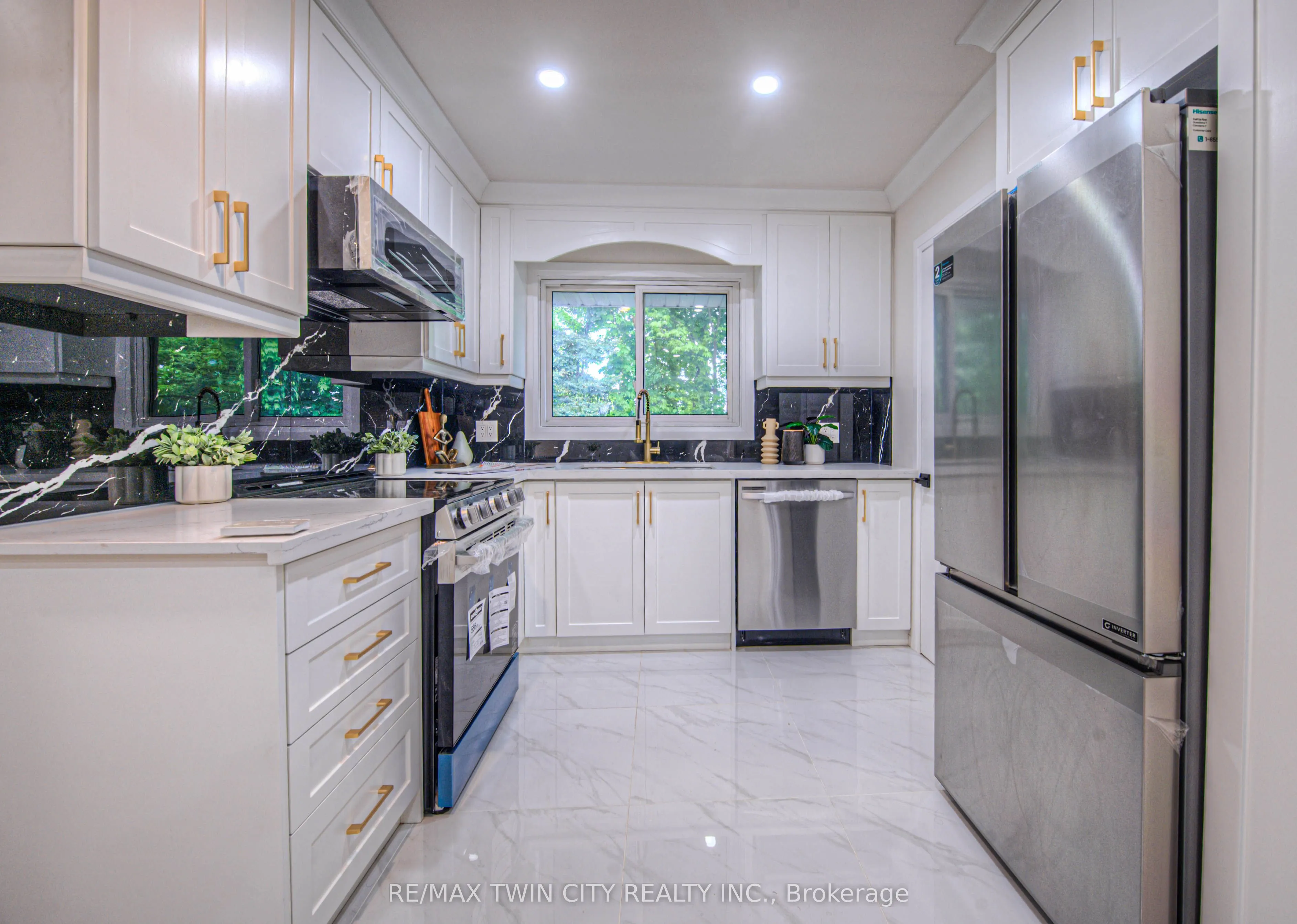 76 Ravine Drive