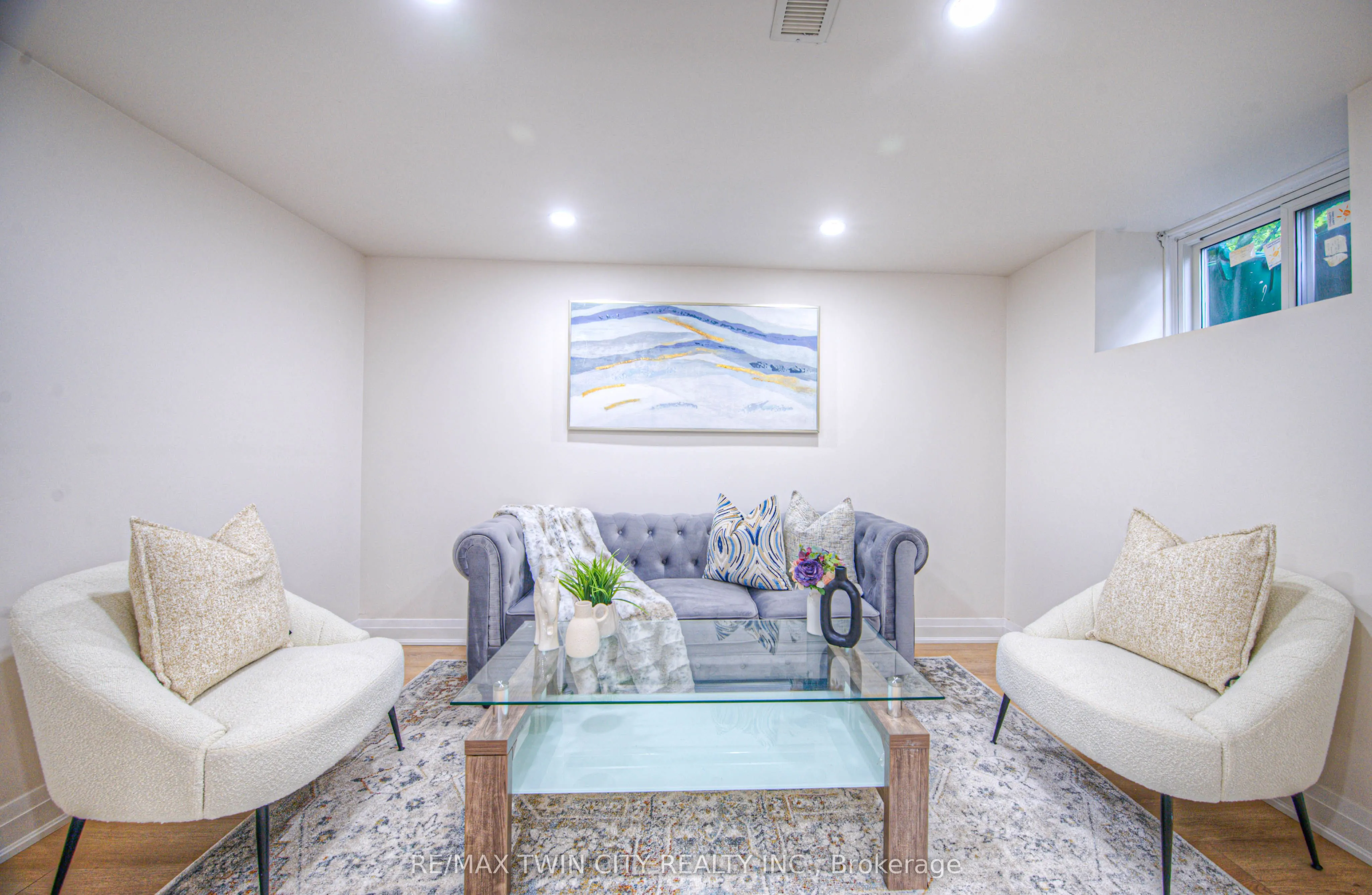 76 Ravine Drive