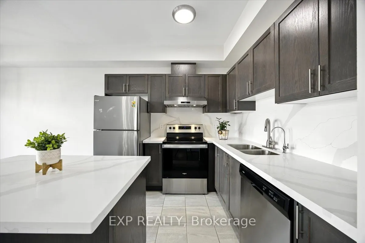 27 Mockingbird Lane E, #52