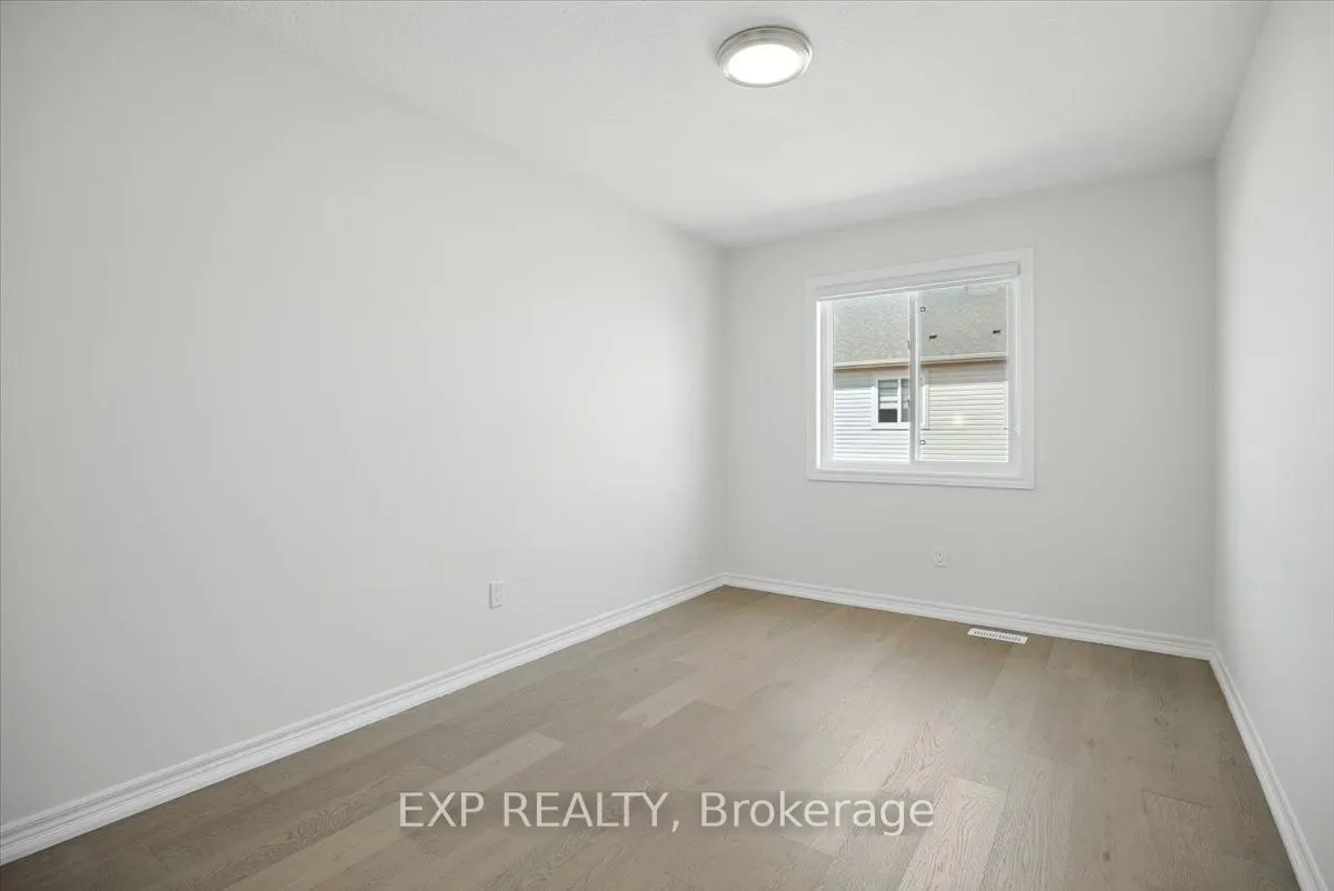 27 Mockingbird Lane E, #52