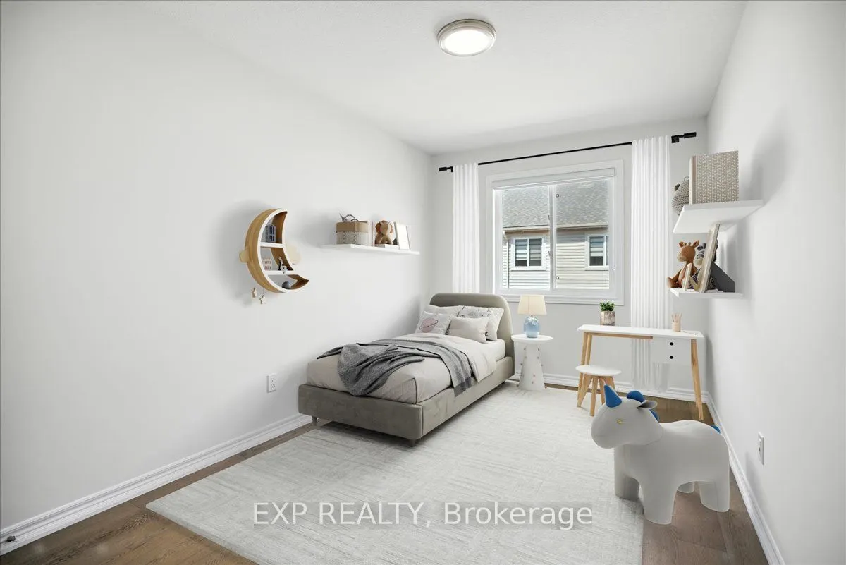 27 Mockingbird Lane E, #52