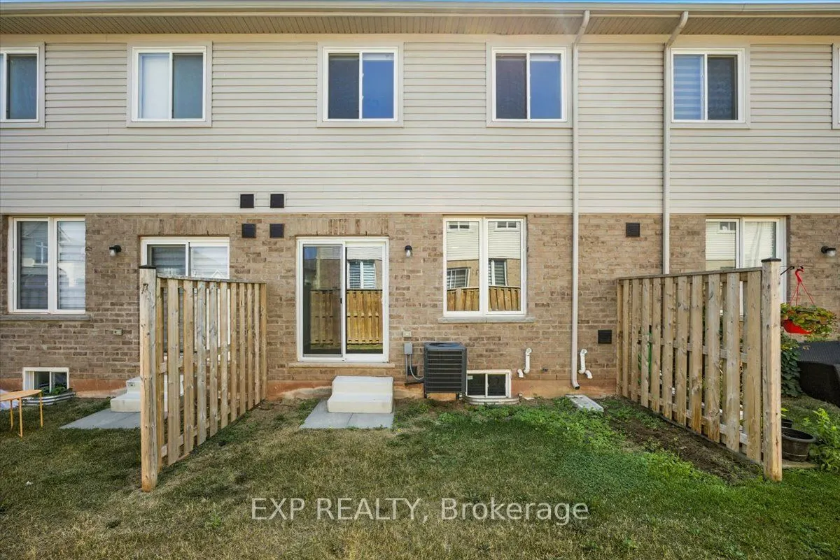 27 Mockingbird Lane E, #52