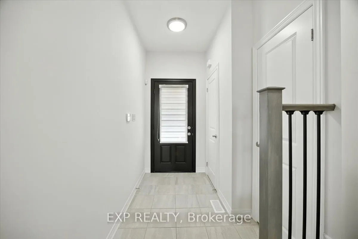 27 Mockingbird Lane E, #52