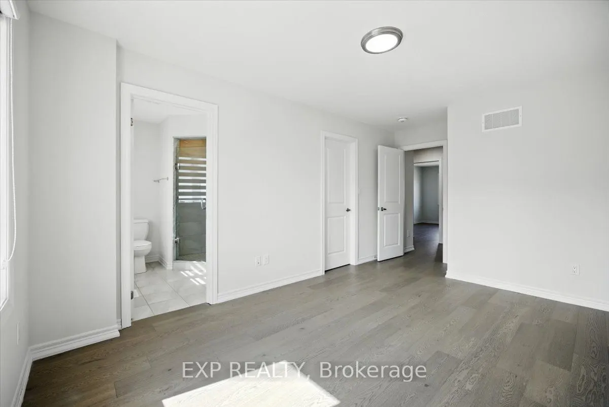 27 Mockingbird Lane E, #52