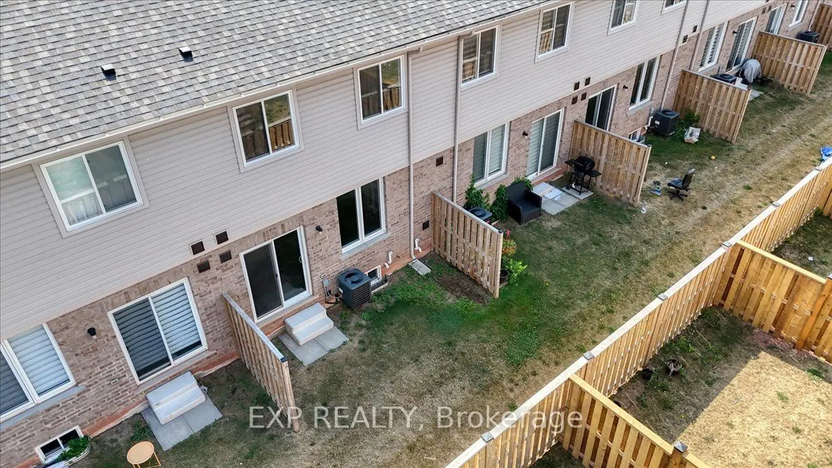 27 Mockingbird Lane E, #52