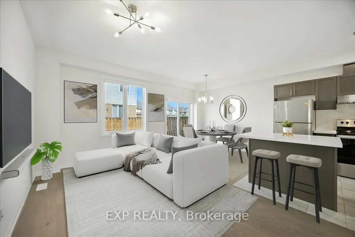 27 Mockingbird Lane E, #52