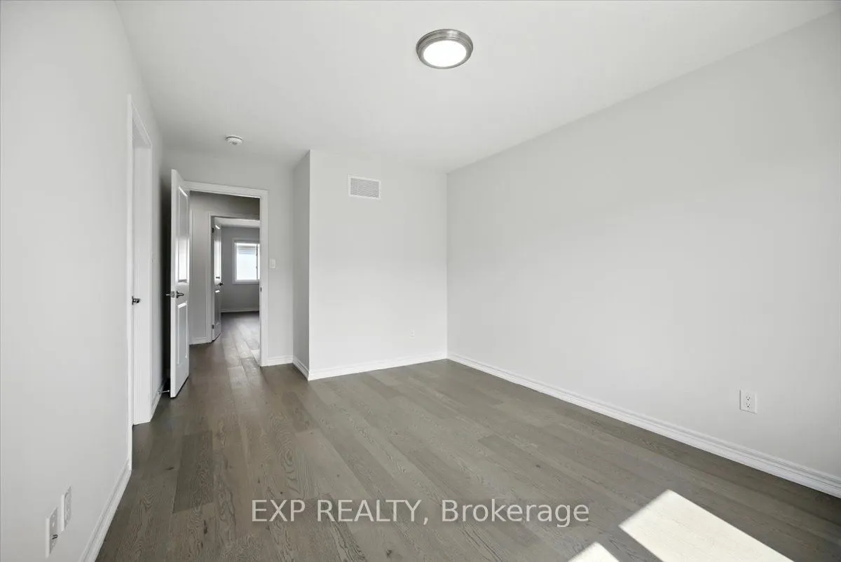 27 Mockingbird Lane E, #52