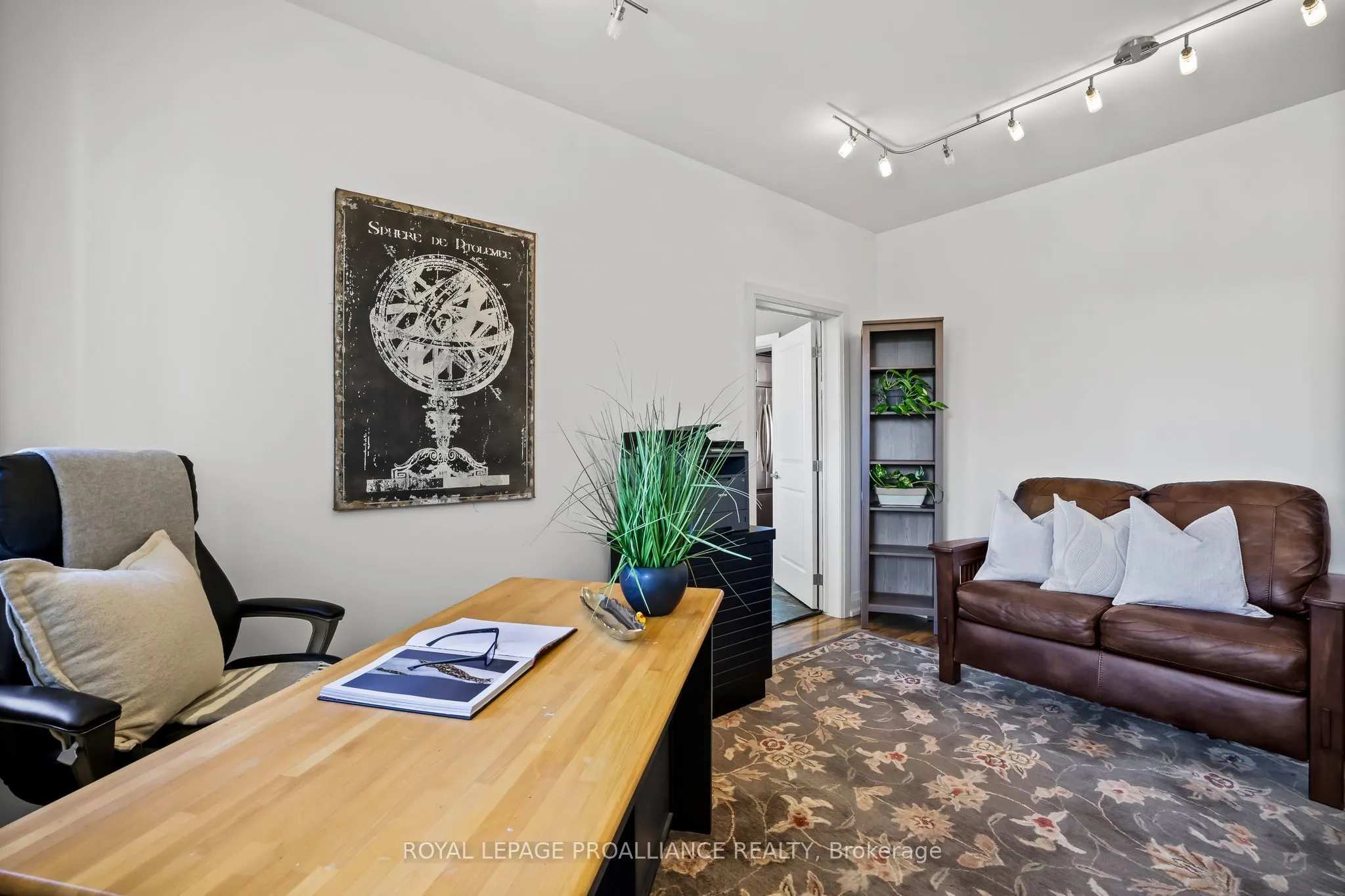 263 Lakeshore Road
