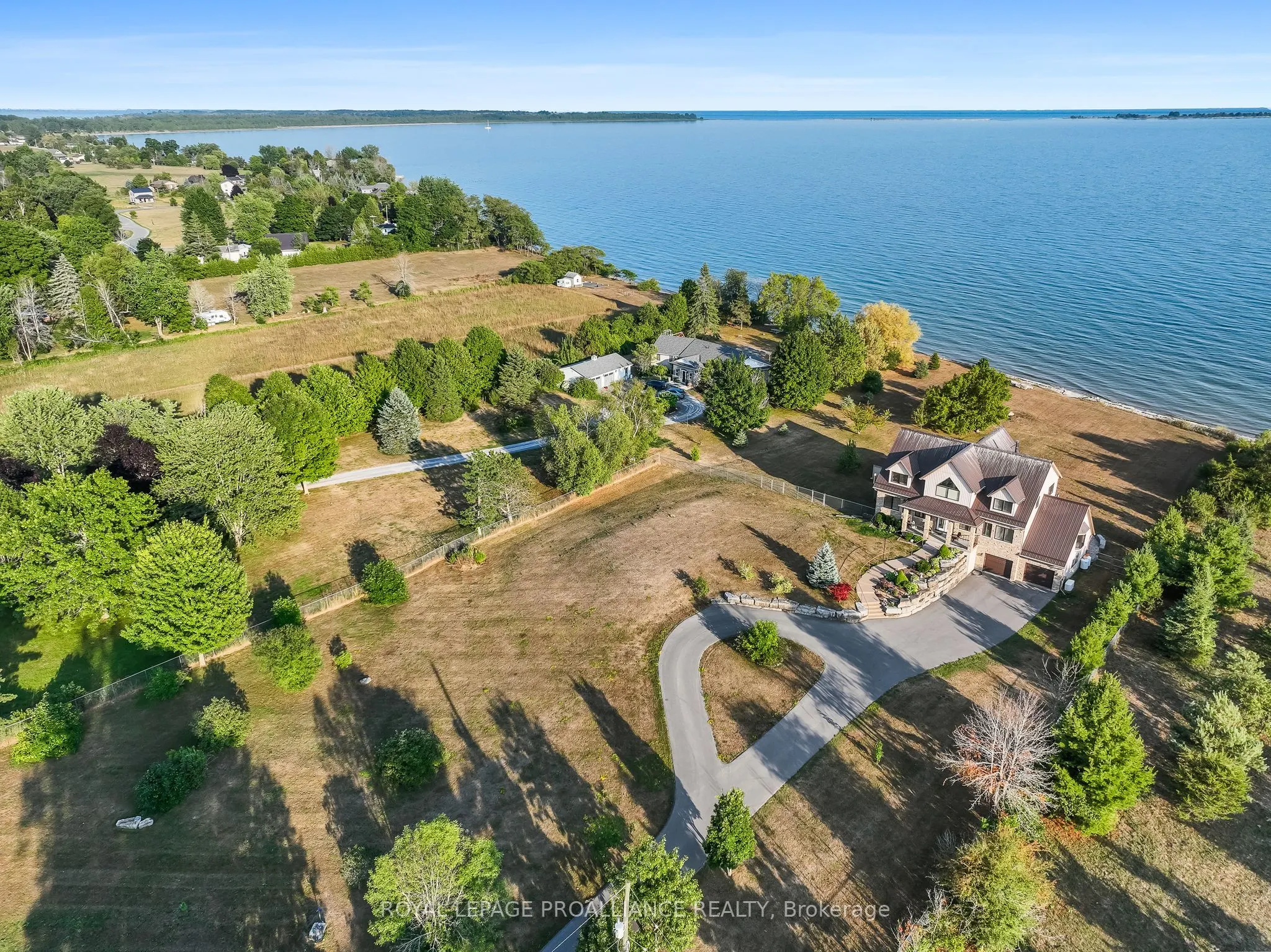 263 Lakeshore Road