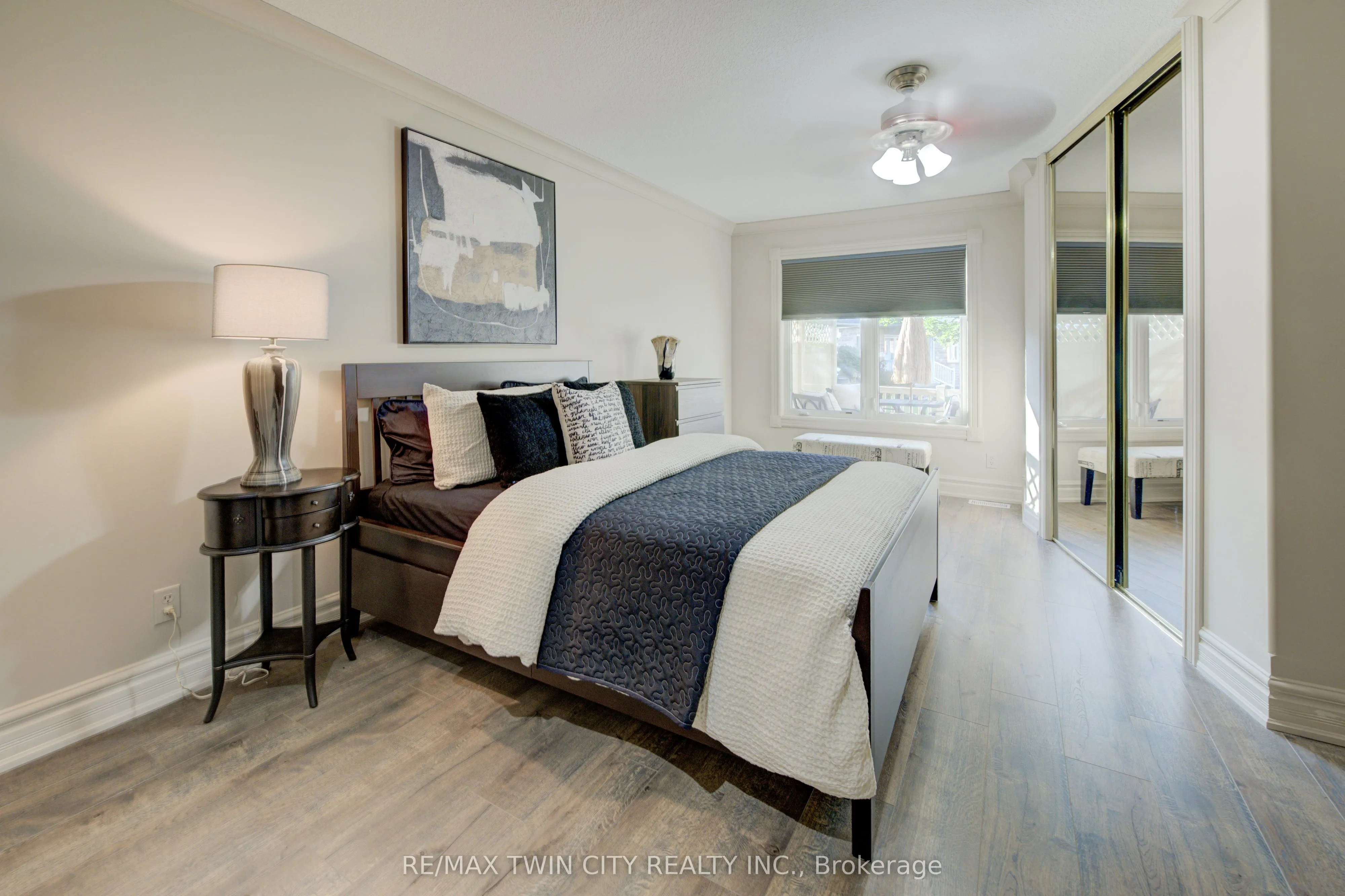 350 Doon Valley Drive, #9G