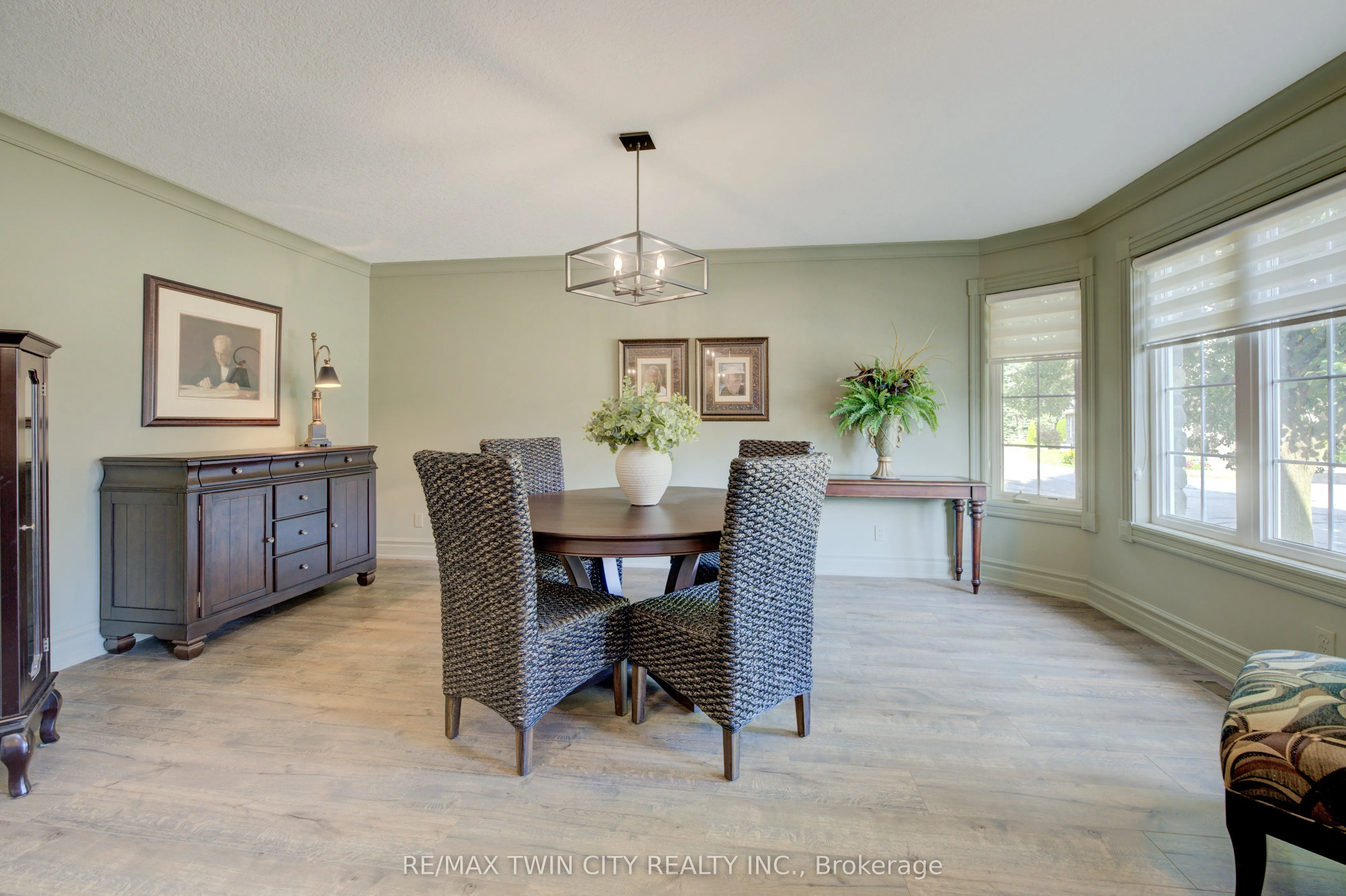 350 Doon Valley Drive, #9G