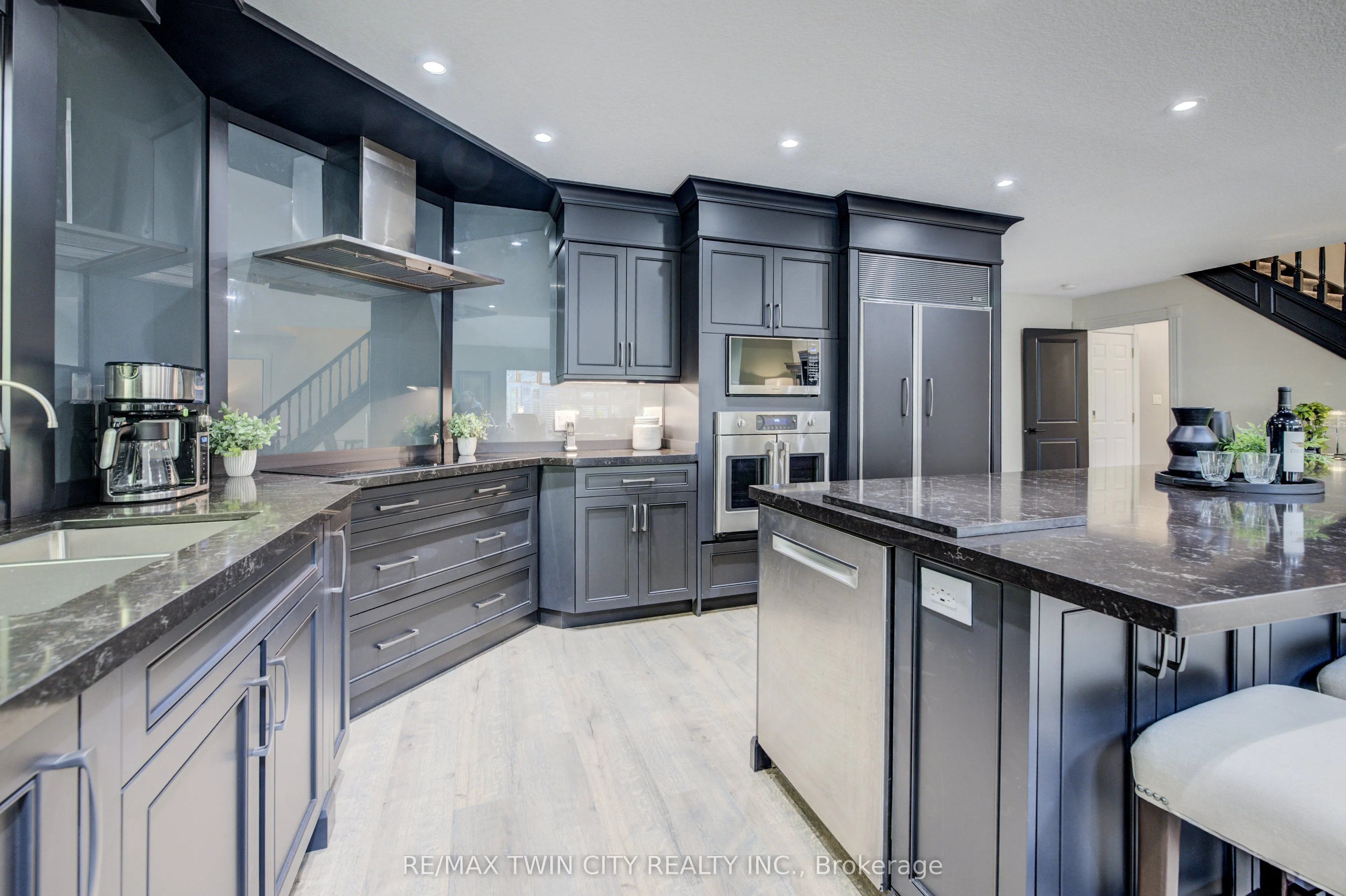 350 Doon Valley Drive, #9G