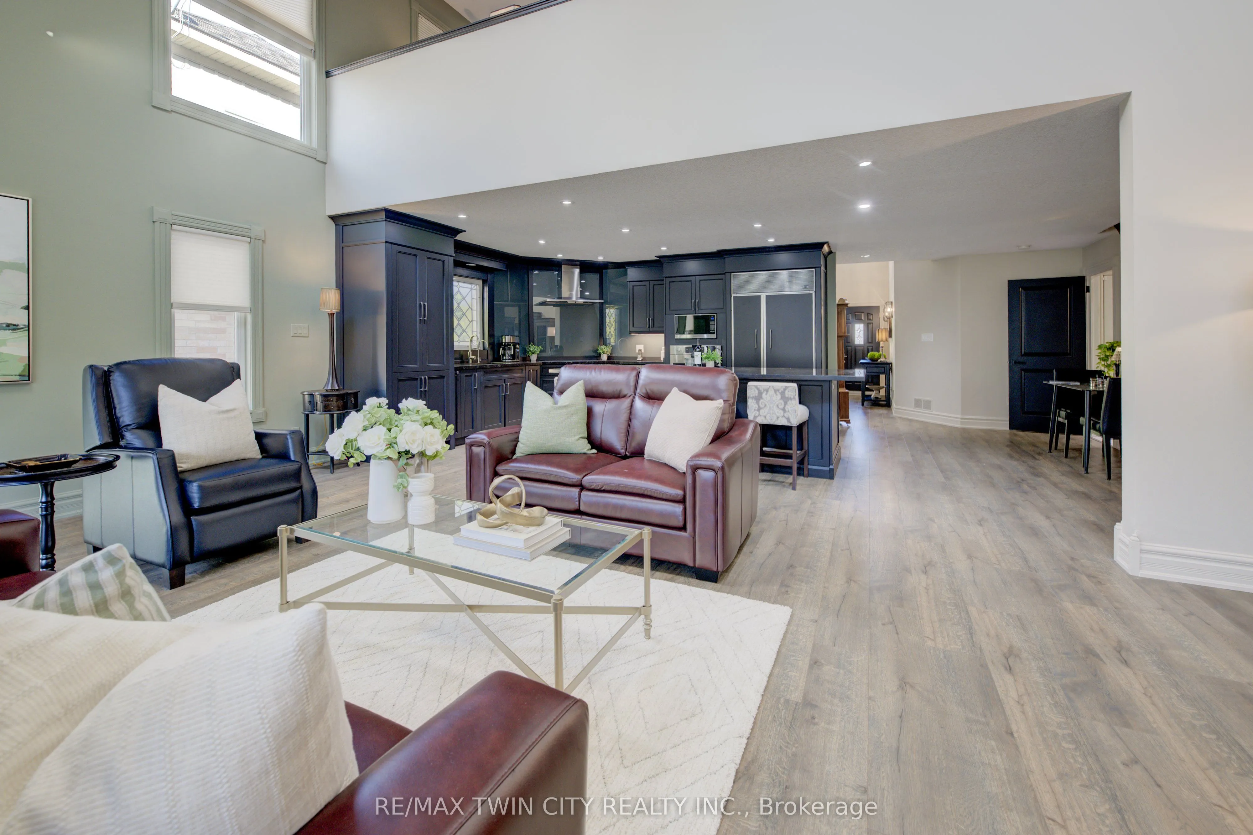 350 Doon Valley Drive, #9G