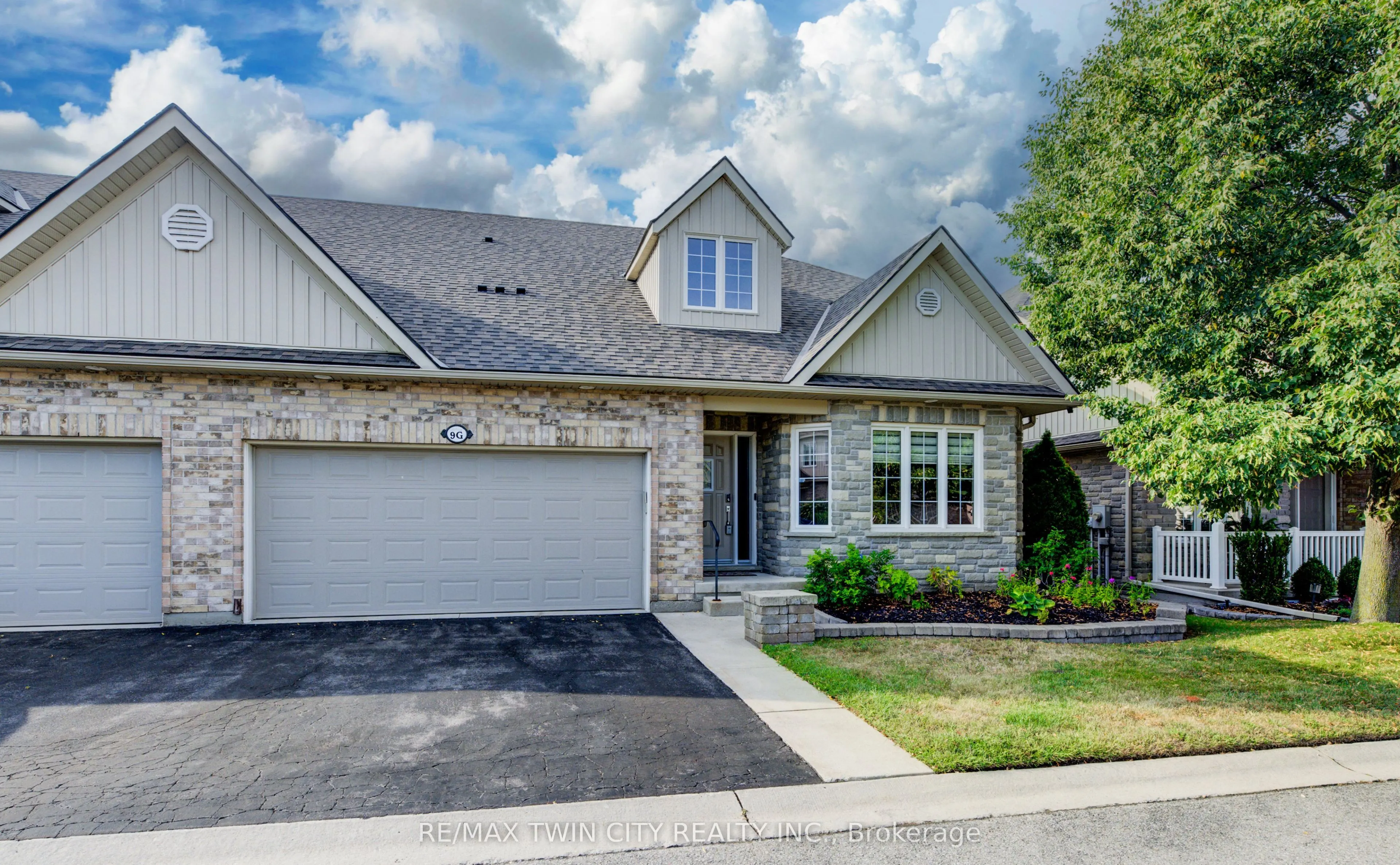 350 Doon Valley Drive, #9G