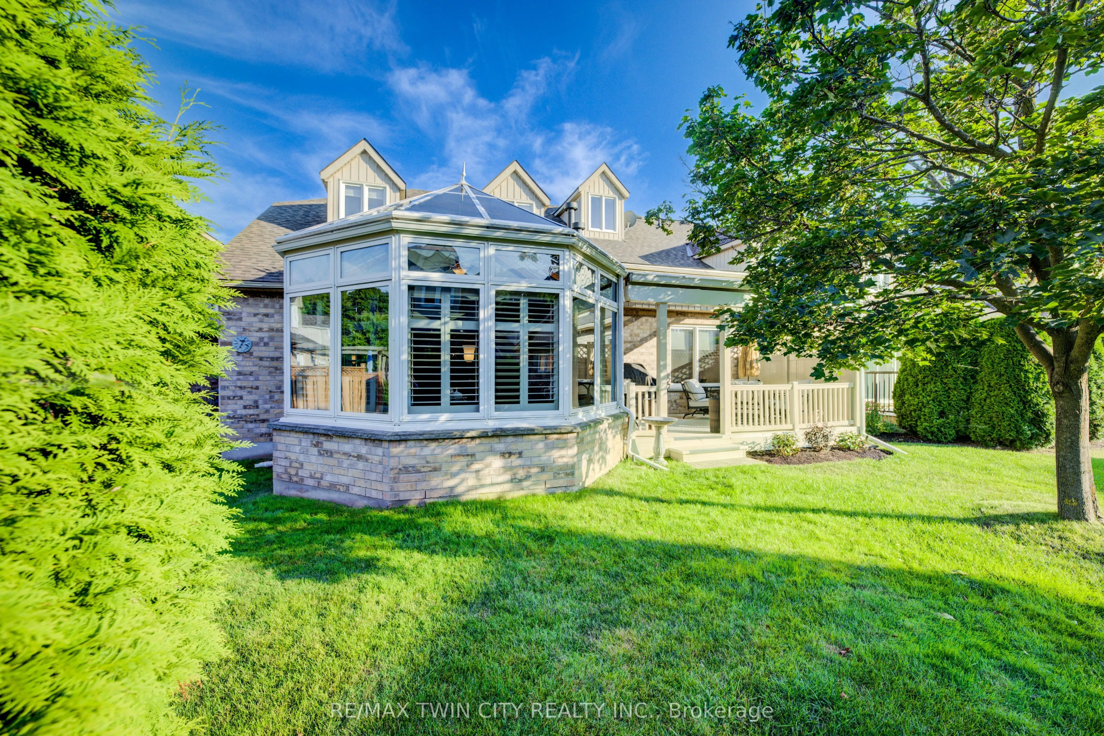 350 Doon Valley Drive, #9G
