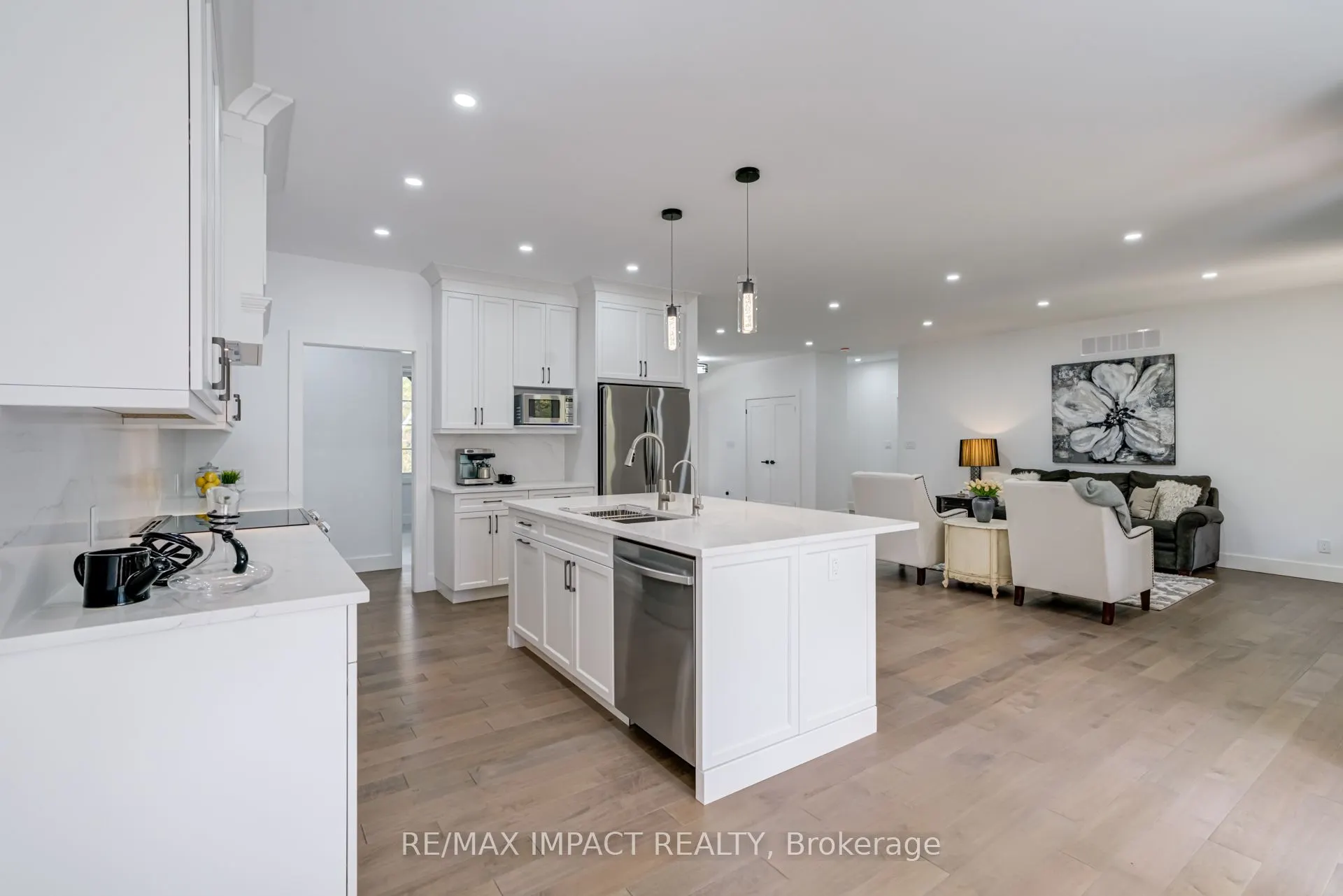11 Maplewood Court