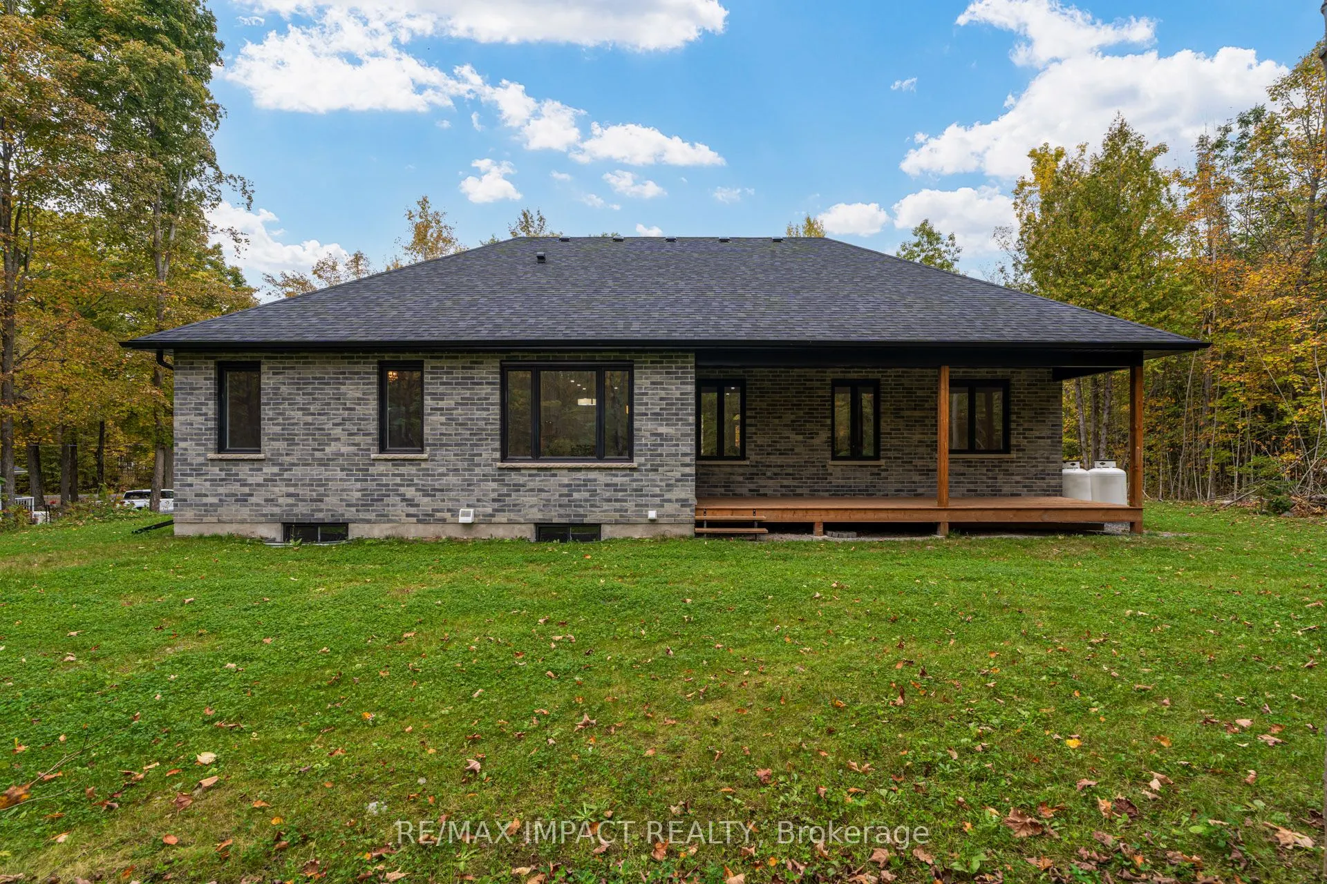11 Maplewood Court