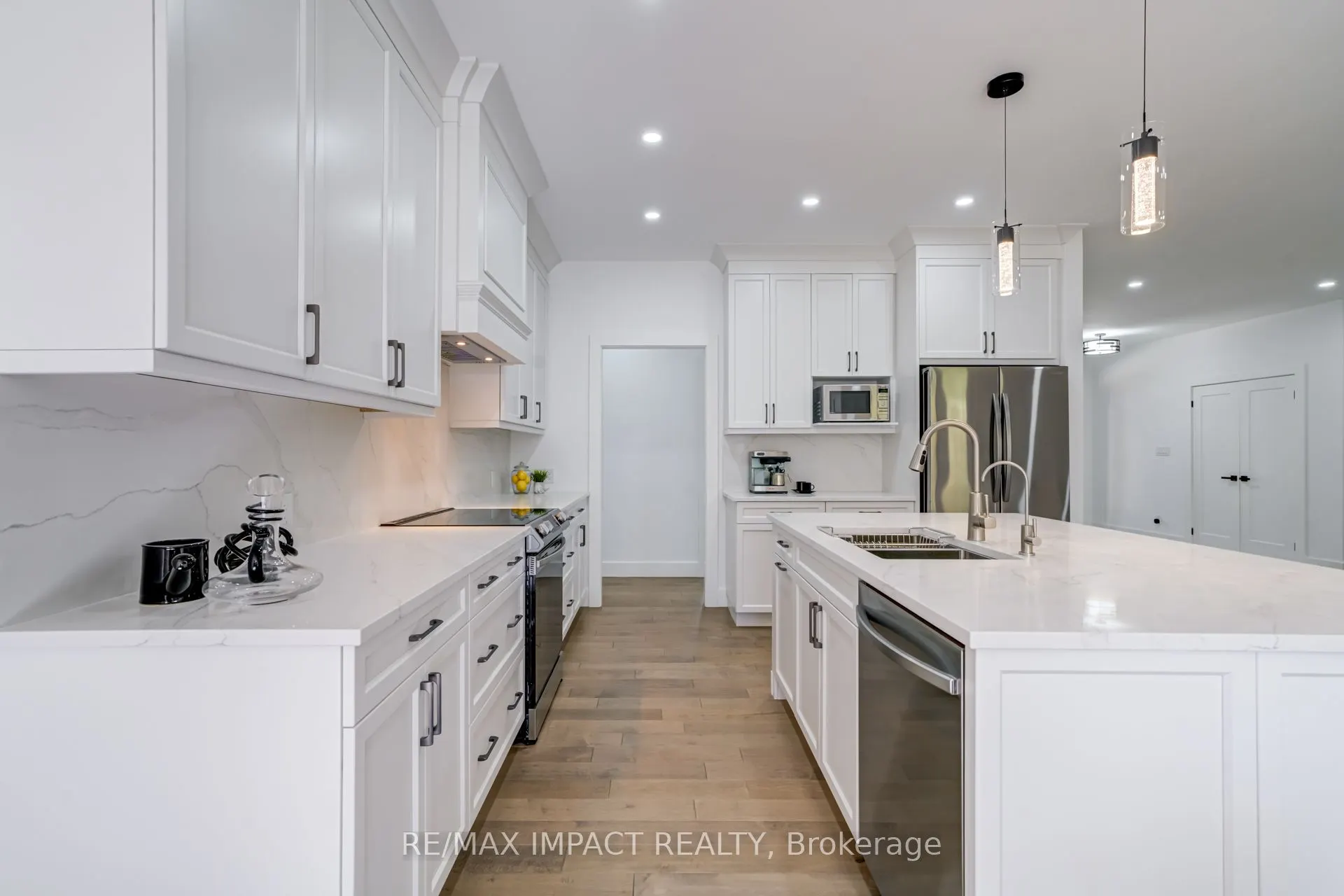 11 Maplewood Court